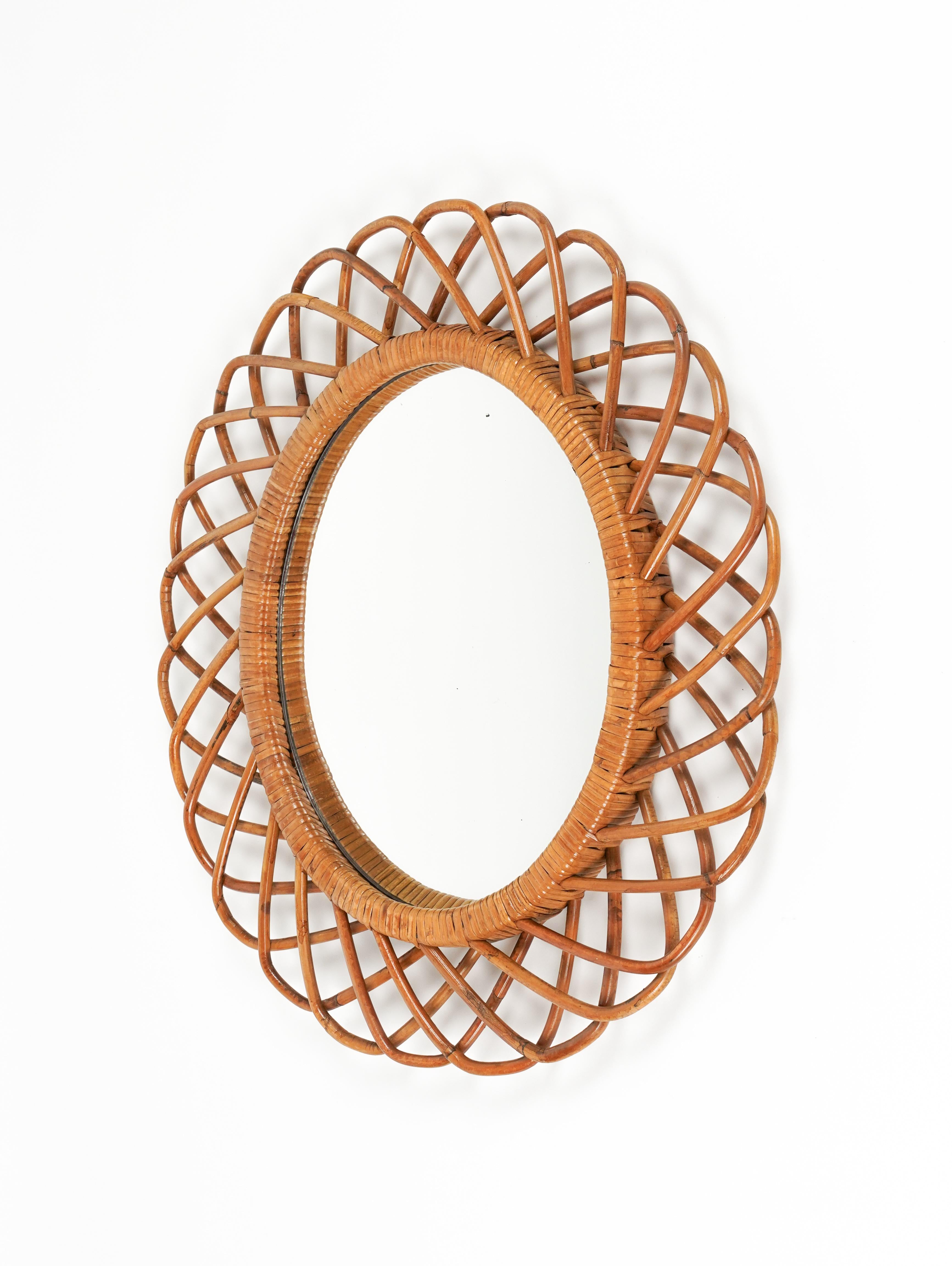 Midcentury Rattan and Bamboo Oval Wall Mirror, Italy 1960s In Good Condition For Sale In Rome, IT