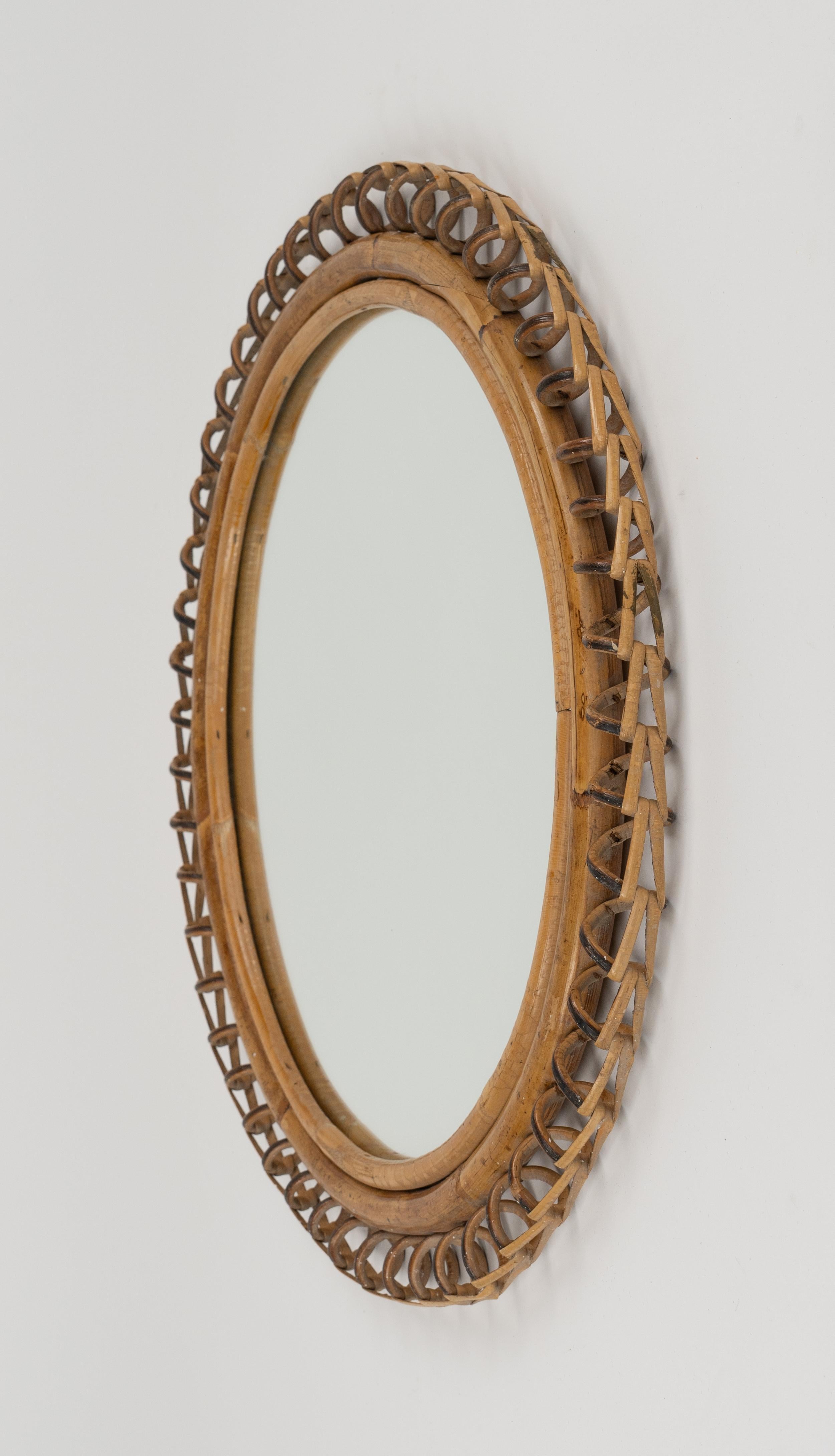 Midcentury Rattan and Bamboo Round Wall Mirror Franco Albini Style, Italy 1960s For Sale 2