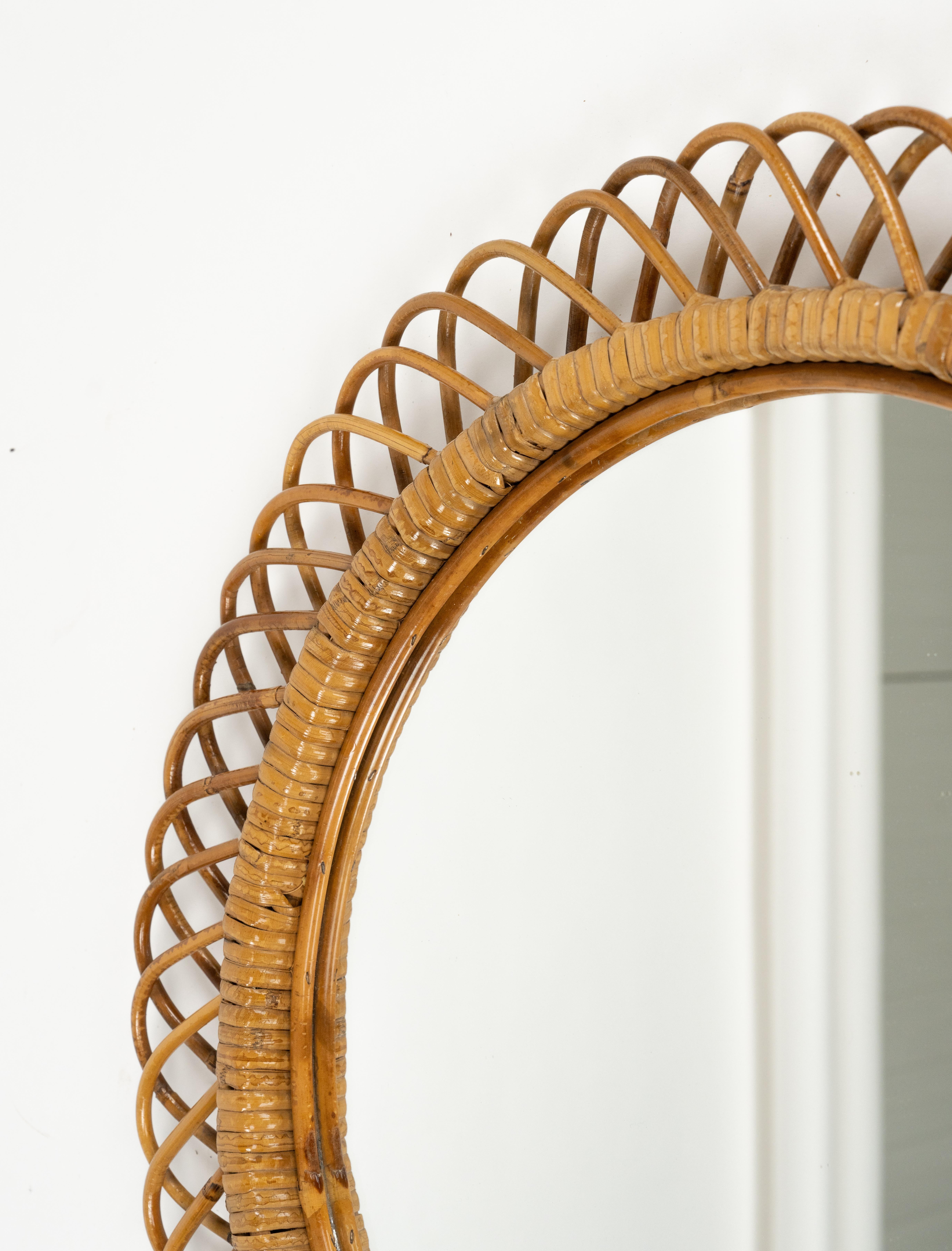 Bambou Miroir mural rond en rotin et bambou de style Franco Albini, Italie, années 1960 en vente
