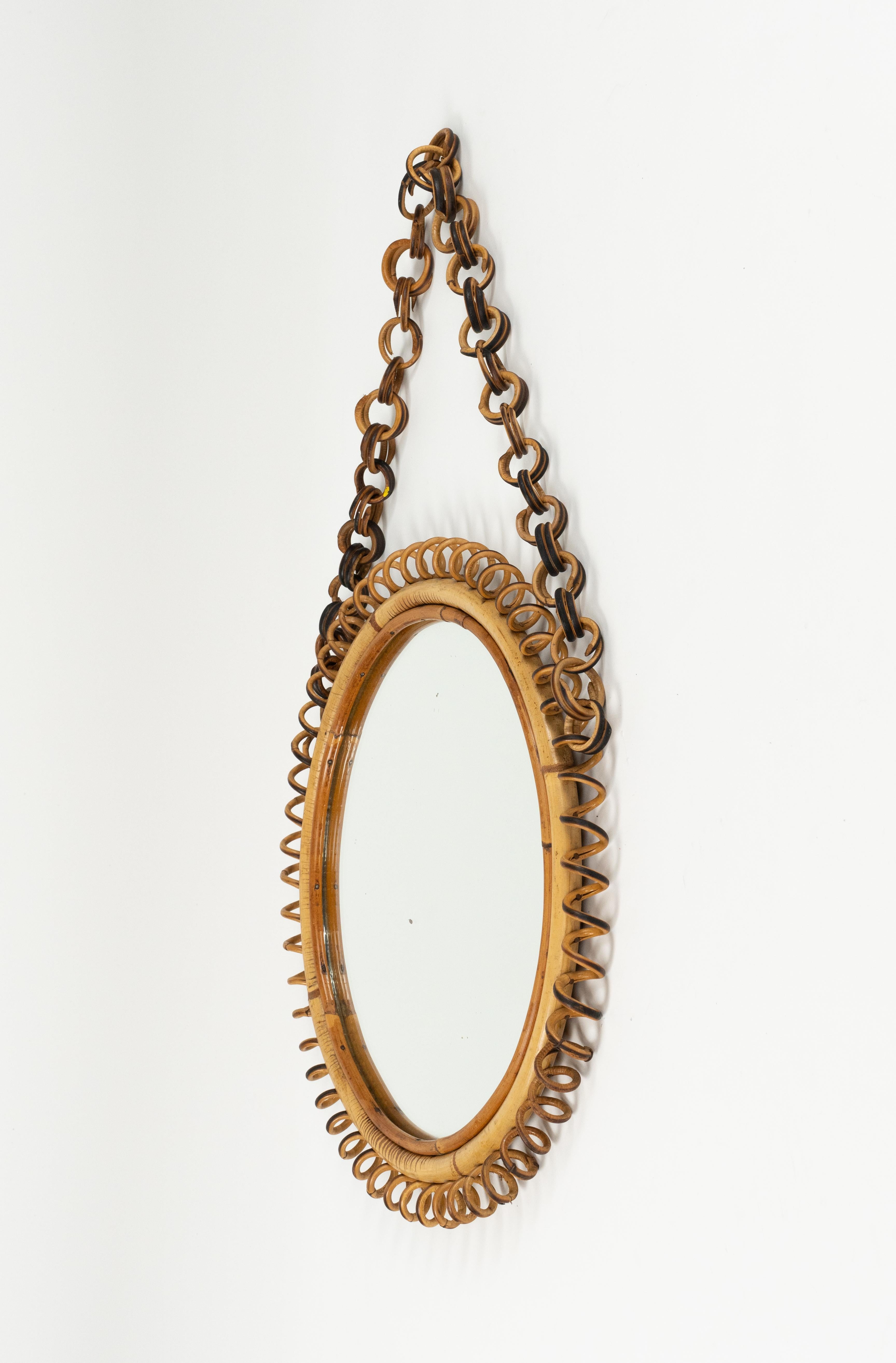 Midcentury Rattan and Bamboo Round Wall Mirror with Chain, Italy 1960s For Sale 4