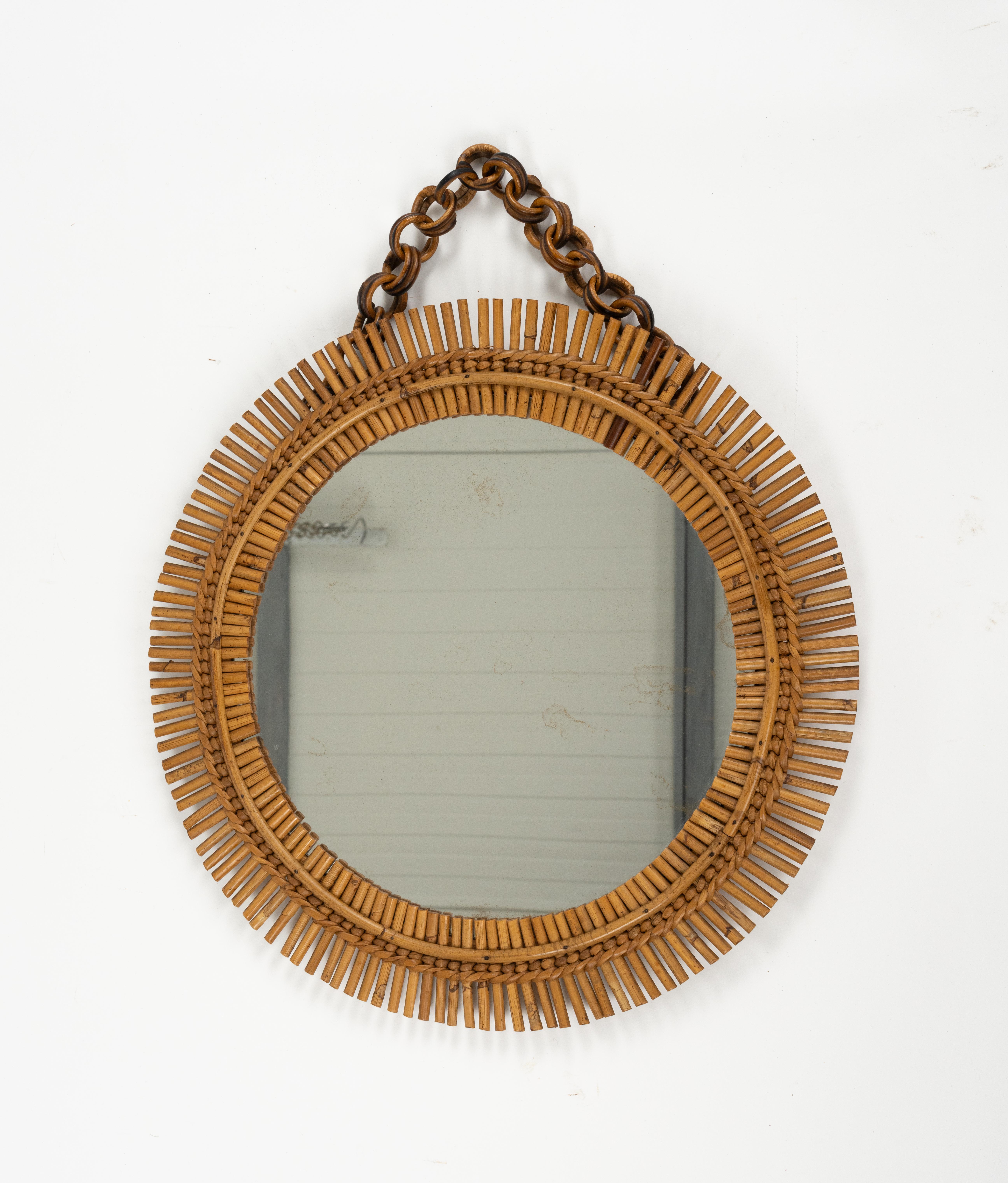 Midcentury Rattan and Bamboo Round Wall Mirror with Chain, Italy 1960s For Sale 2