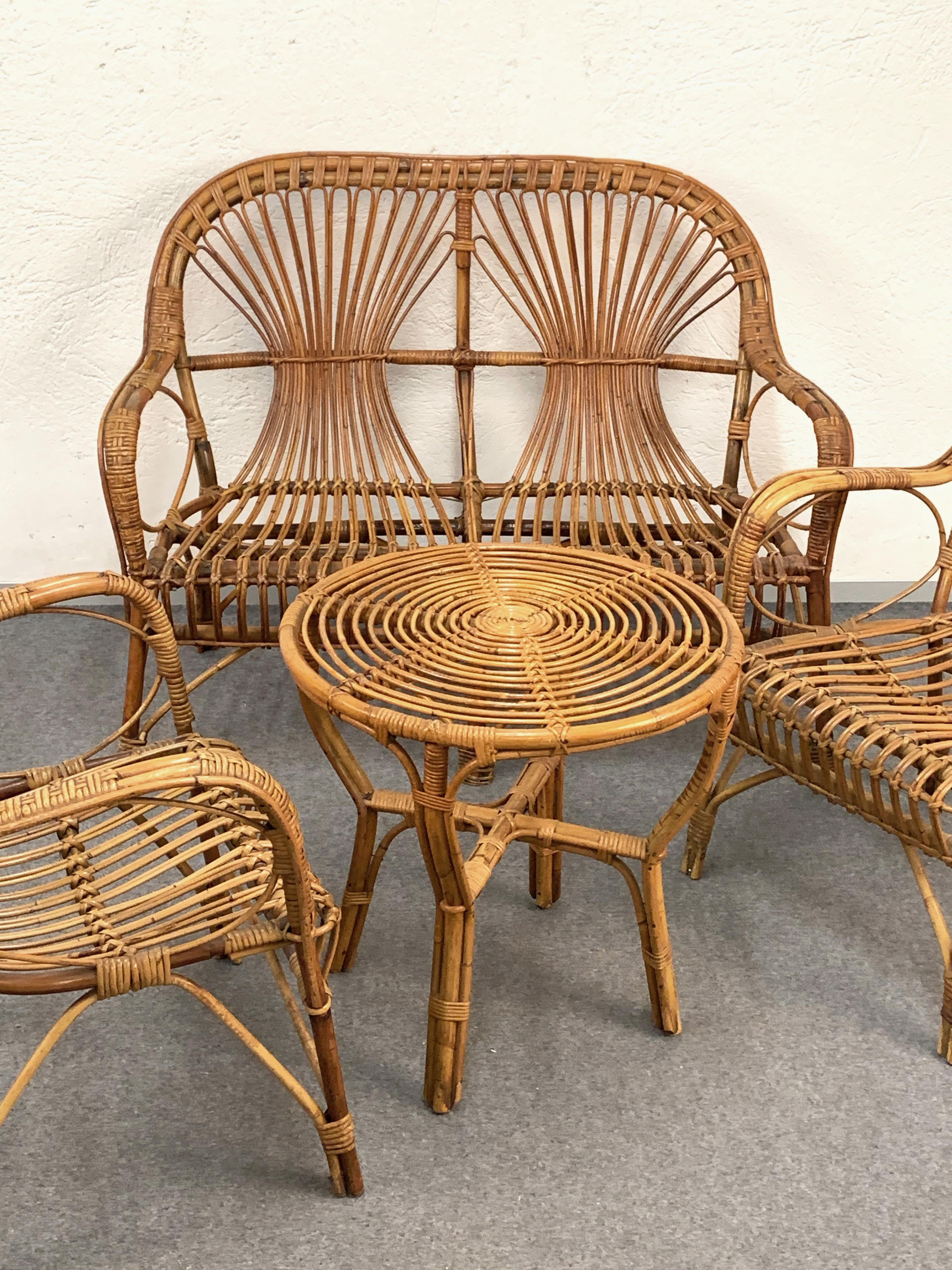 Midcentury Rattan and Bamboo Sofa, Armchairs and Italian Coffee Table, 1960s In Good Condition For Sale In Roma, IT