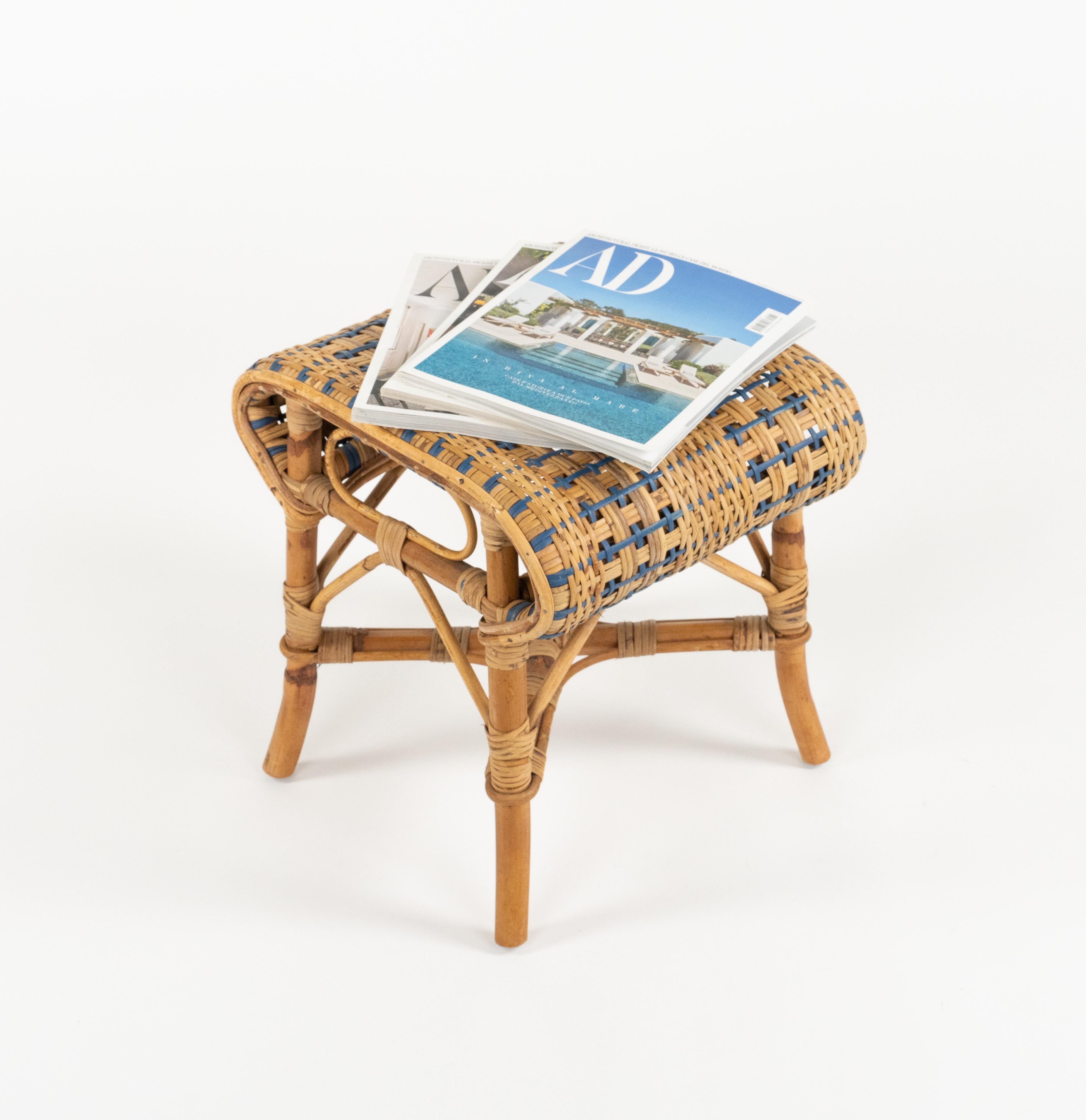 Table d'appoint ou pouf en rotin et bambou du milieu du siècle dernier, Italie, années 1960 en vente 3