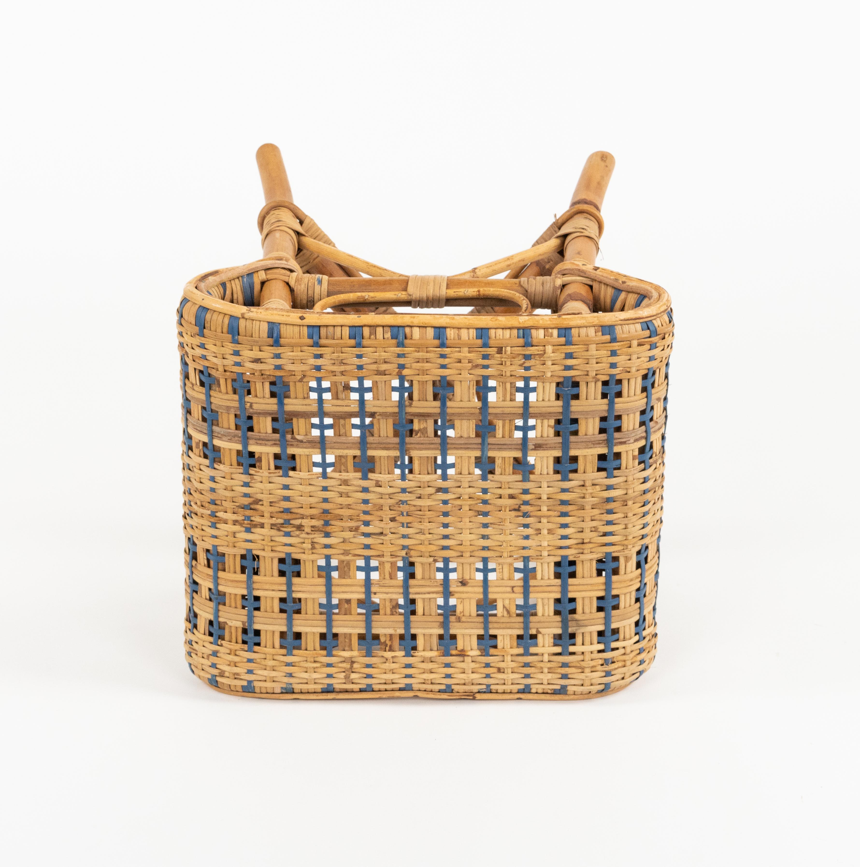 Table d'appoint ou pouf en rotin et bambou du milieu du siècle dernier, Italie, années 1960 en vente 7