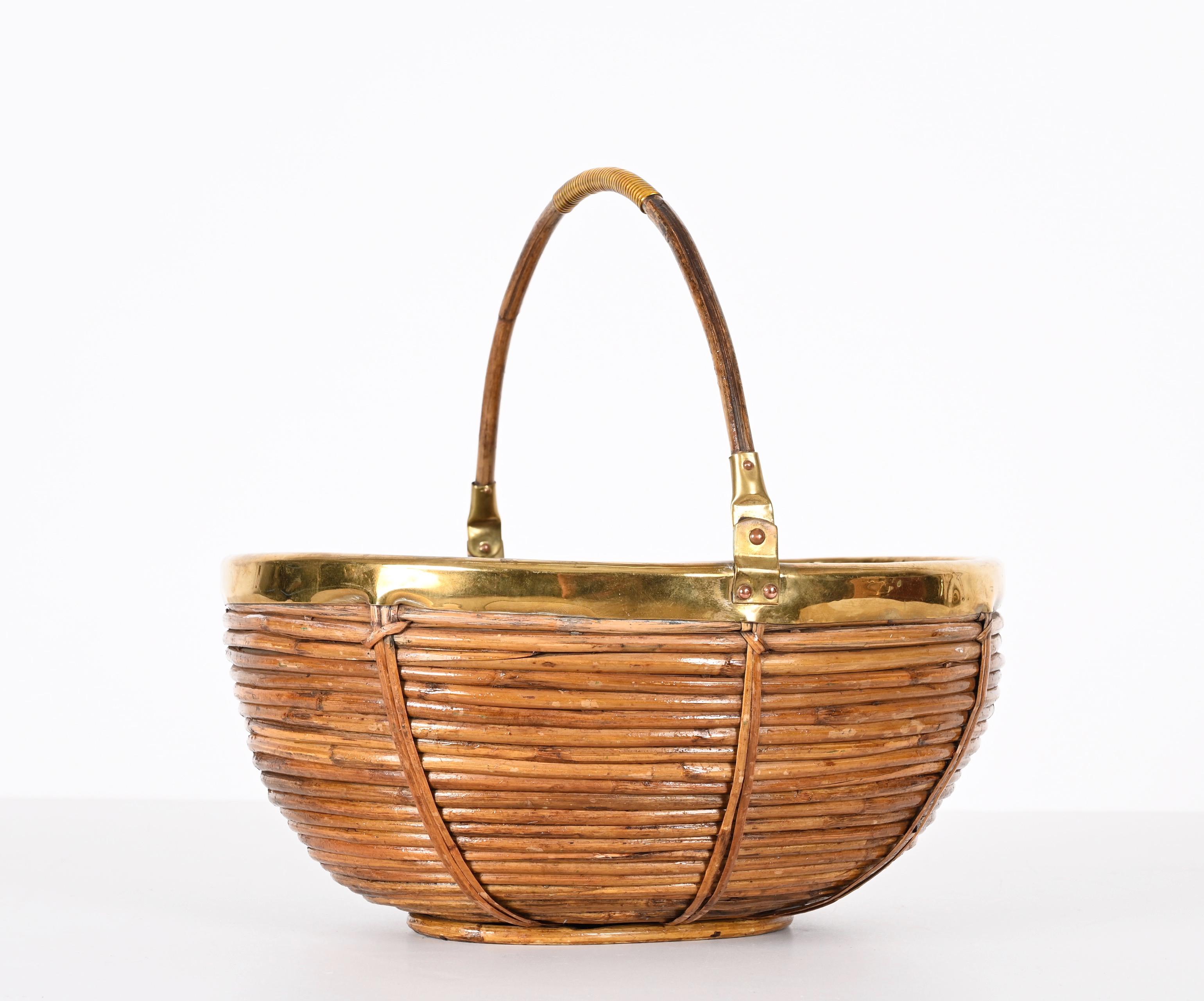 Metal Midcentury Rattan and Brass Italian Decorative Centerpiece Basket, 1970s