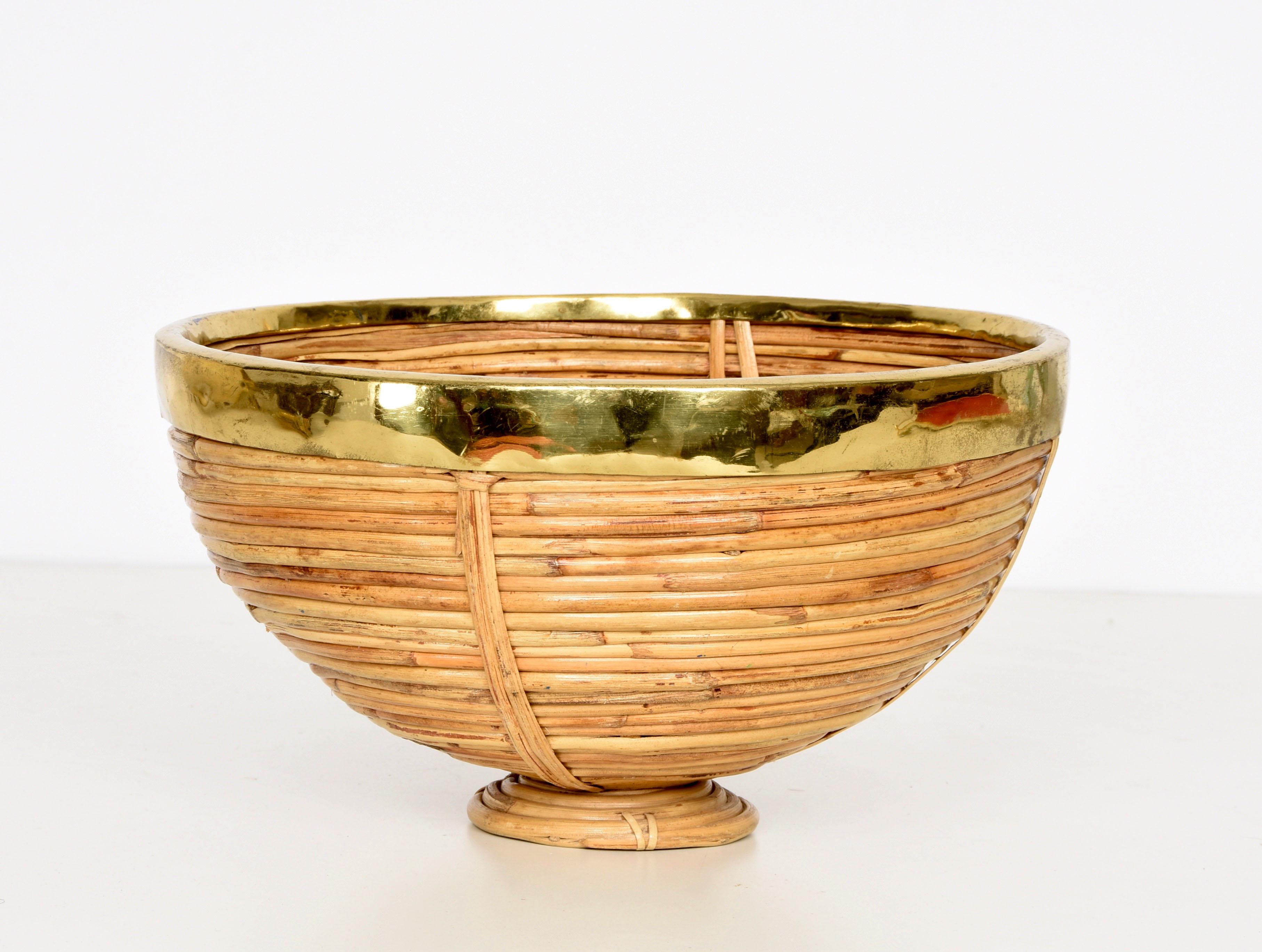 Midcentury Rattan and Brass Italian Decorative Centerpiece Basket, 1970s 2