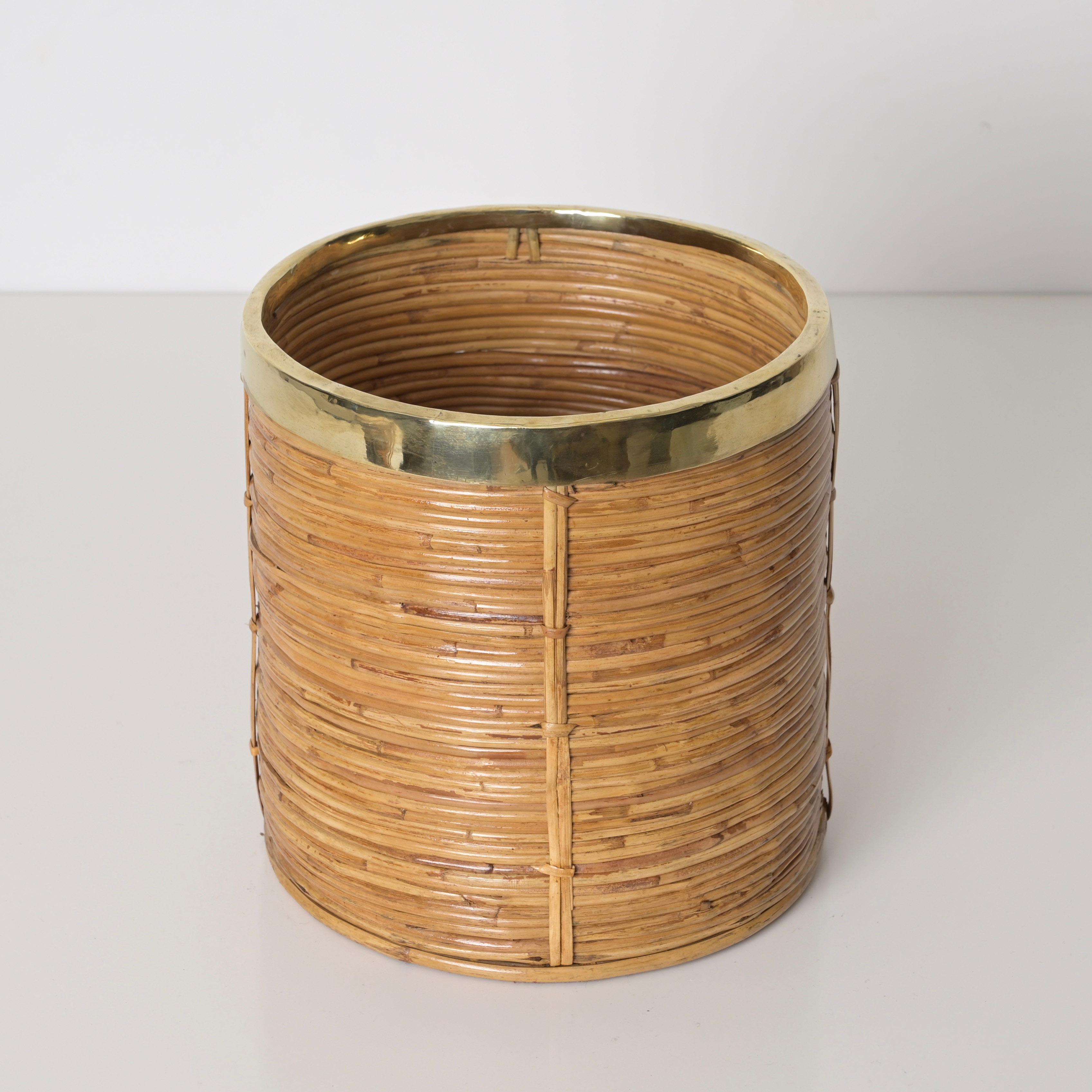 Midcentury Rattan and Brass Planter or Decorative Basket, Italy 1970s For Sale 2