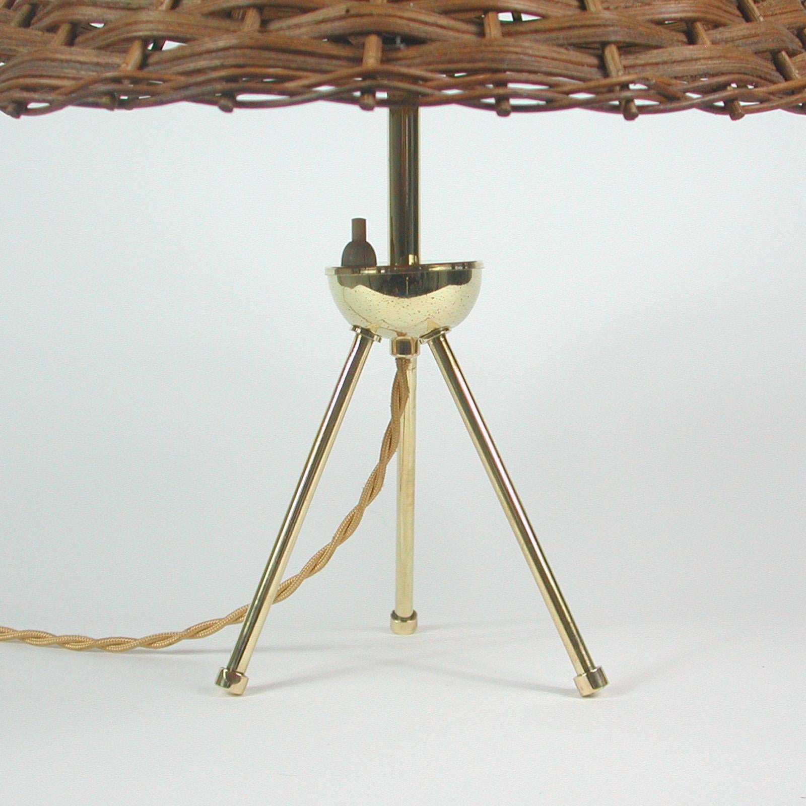 Midcentury Rattan and Brass Table Lamp, Germany 1950s 4