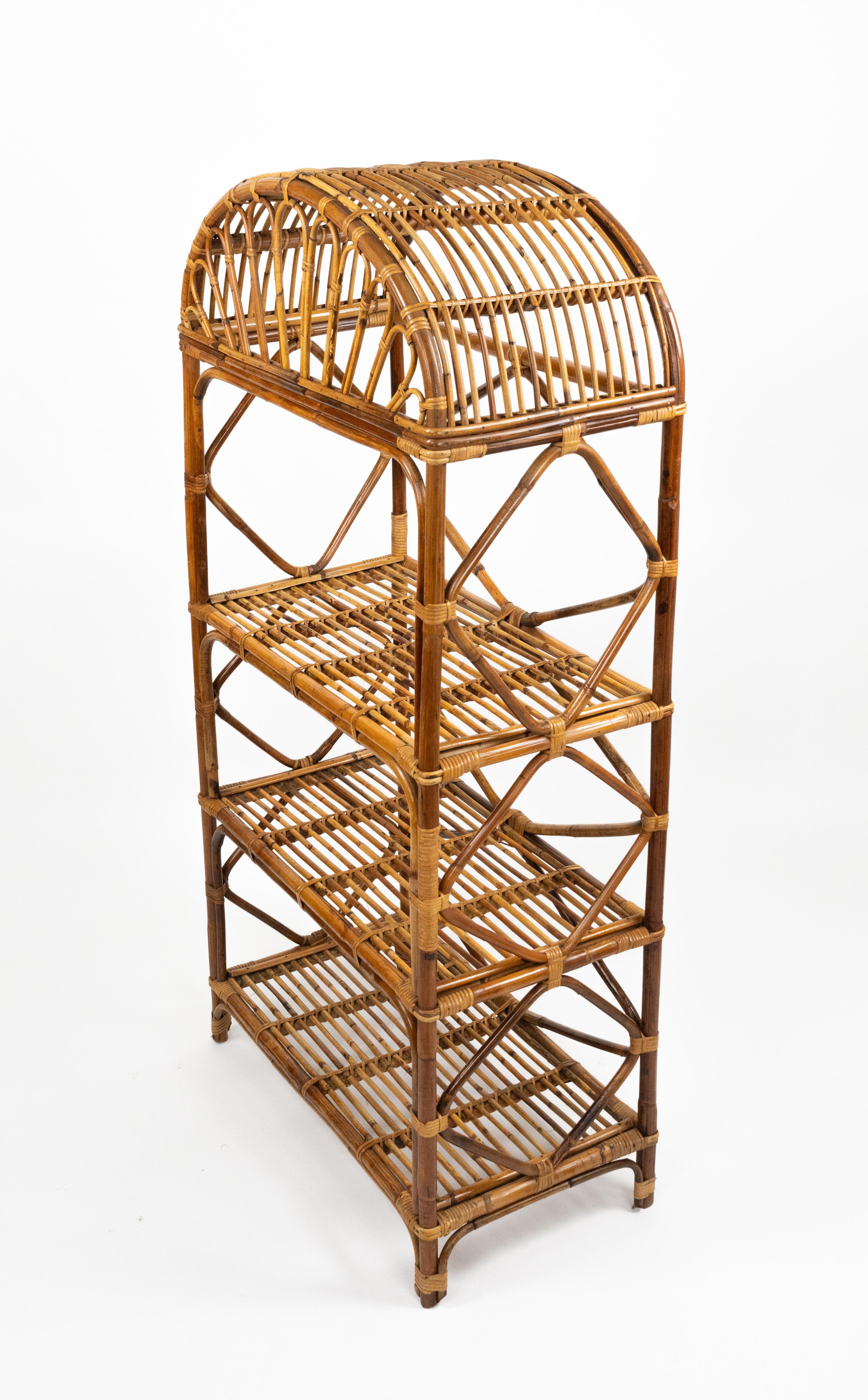Libreria Etagere in midcentury in rattan e vimini stile Vivai del Sud, Italia 1970s in vendita 5