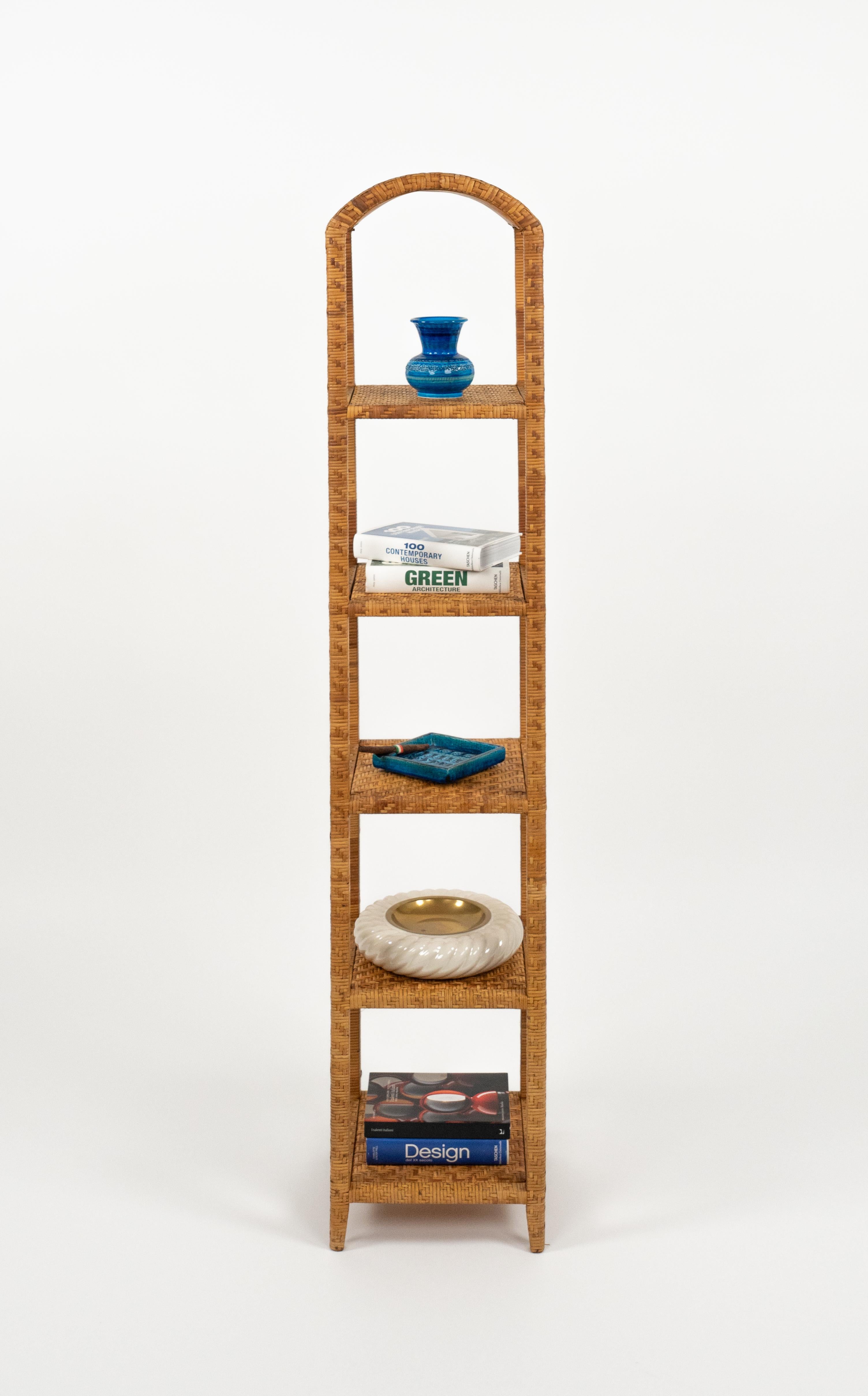 Rattan- und Korbweide Etagere Vivai del Sud-Stil aus der Mitte des Jahrhunderts, Italien 1970er Jahre (Italienisch) im Angebot