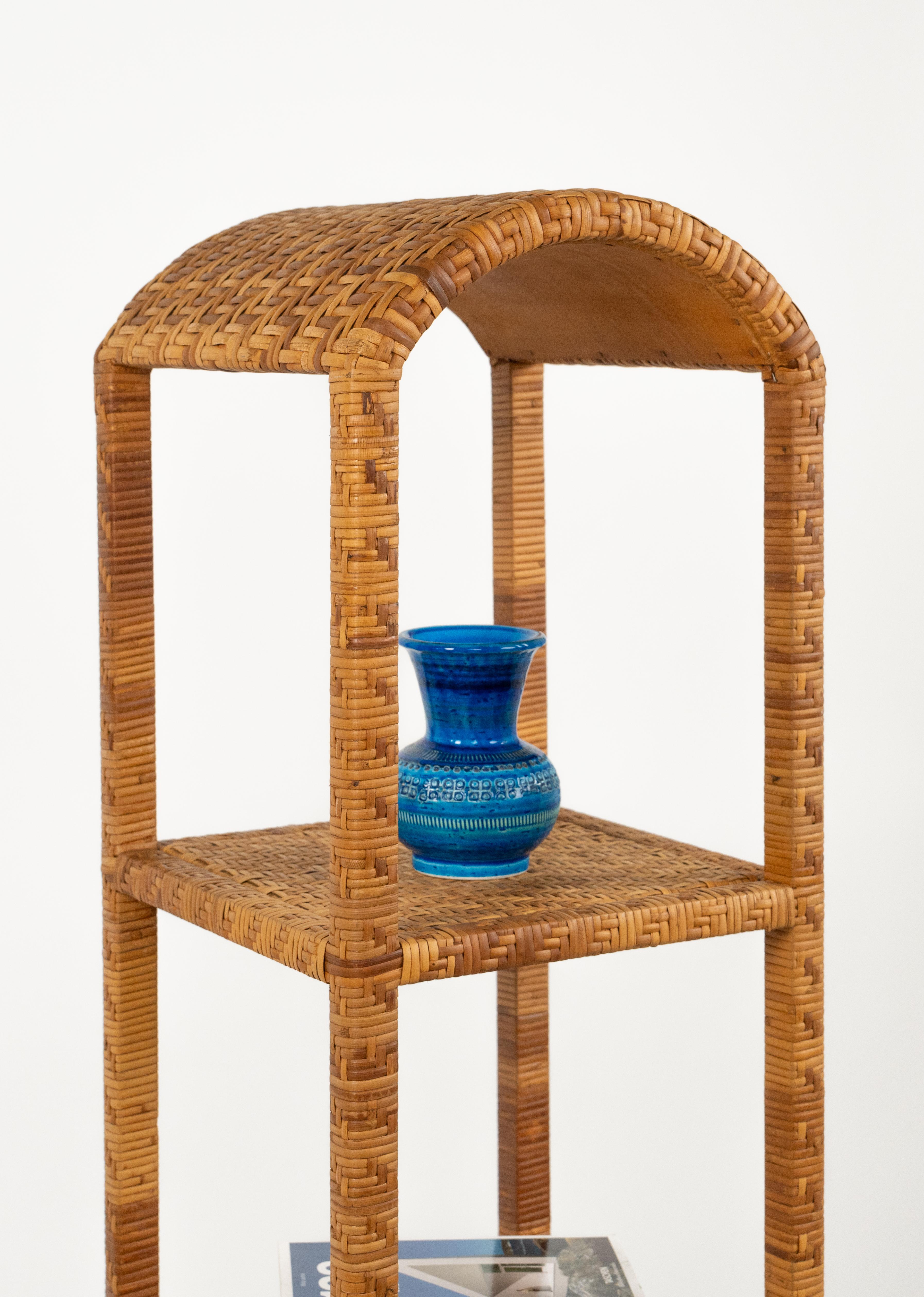 Rattan- und Korbweide Etagere Vivai del Sud-Stil aus der Mitte des Jahrhunderts, Italien 1970er Jahre im Zustand „Gut“ im Angebot in Rome, IT