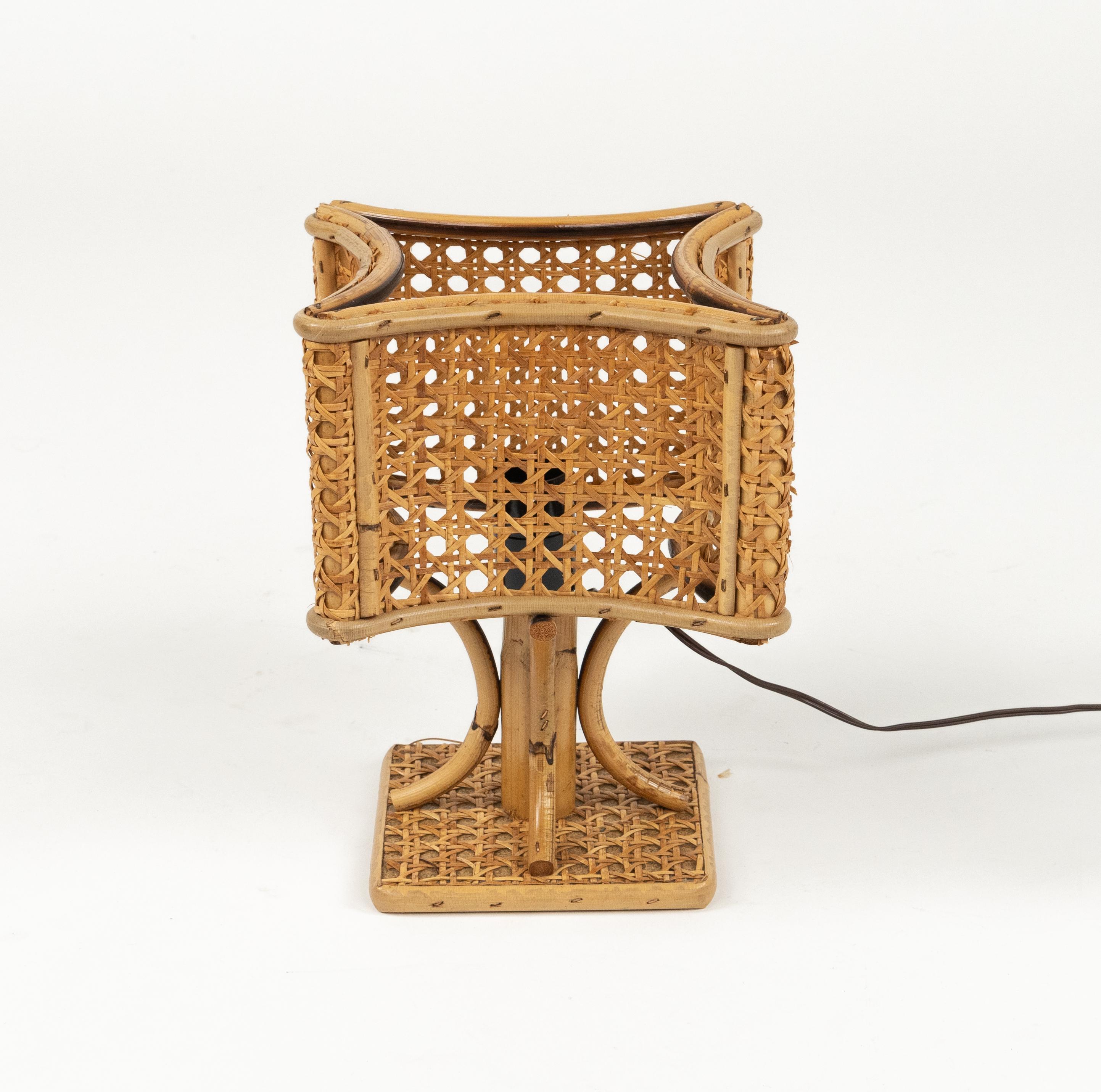 Midcentury Rattan and Wicker Pair of Table Lamps Louis Sognot Style, Italy 1960s For Sale 3