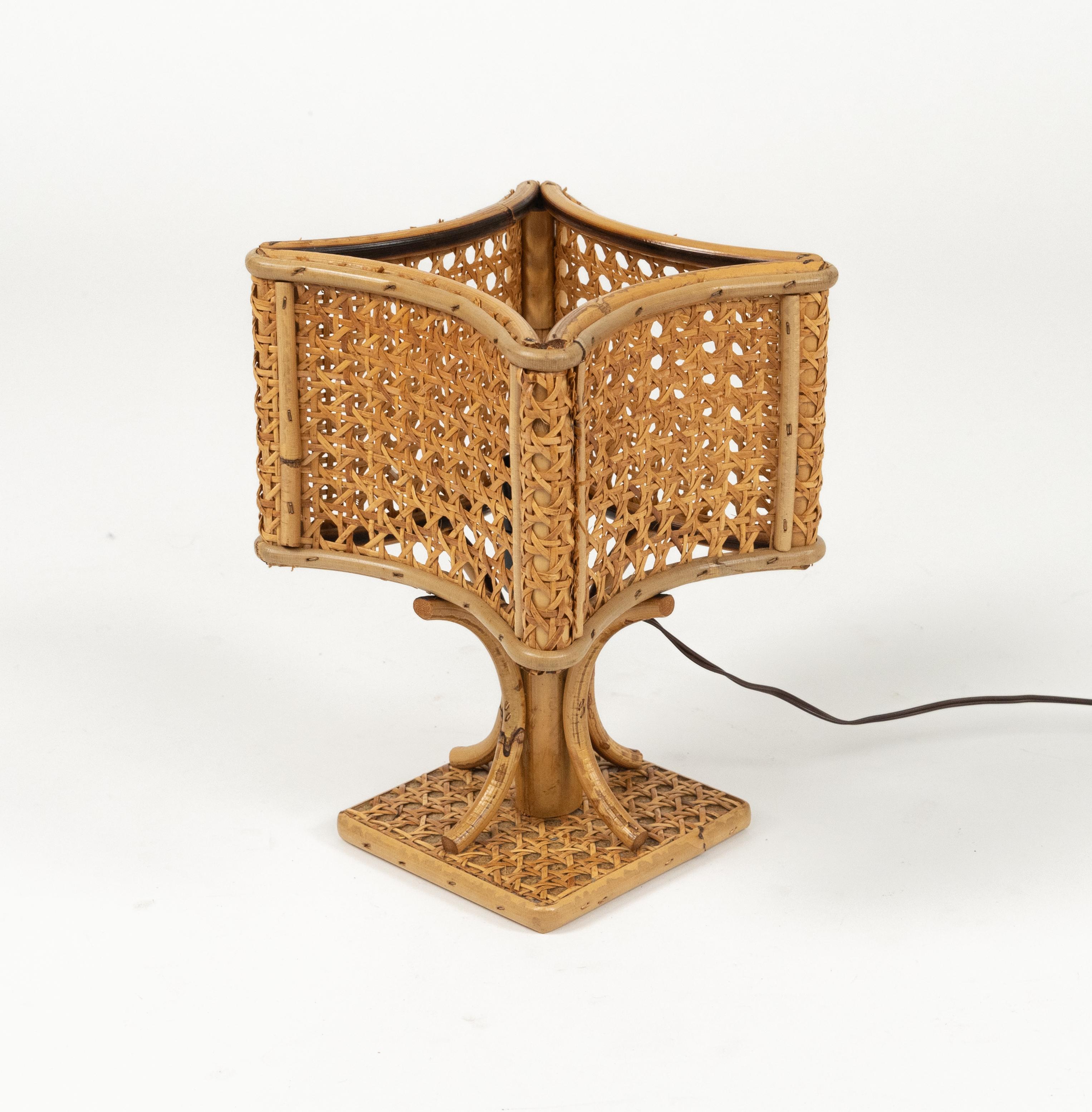 Bamboo Midcentury Rattan and Wicker Pair of Table Lamps Louis Sognot Style, Italy 1960s For Sale