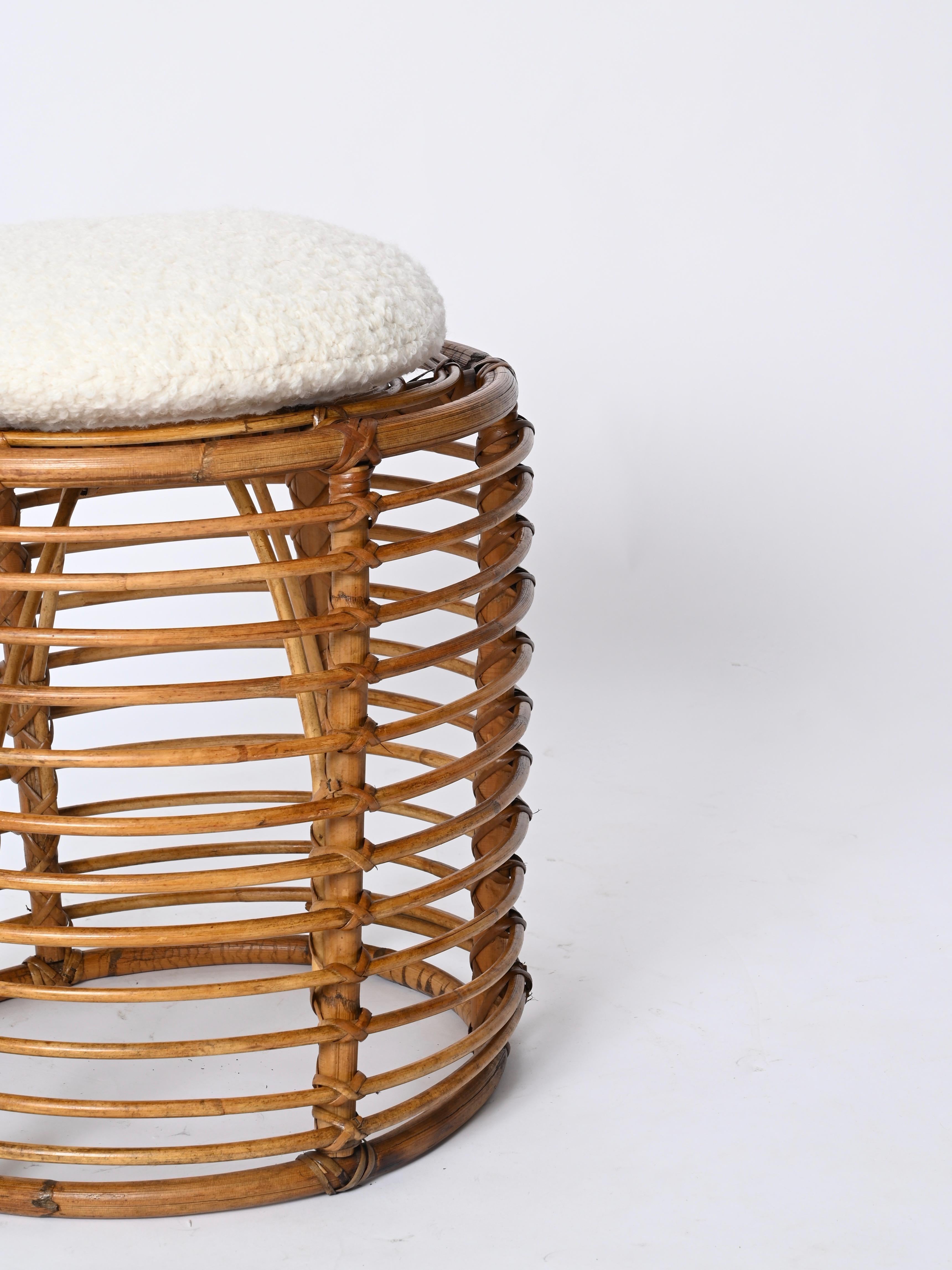 Runder Hocker aus Rattan und Korbweide aus der Mitte des Jahrhunderts, Tito Agnoli, Italien, 1970er Jahre im Angebot 5