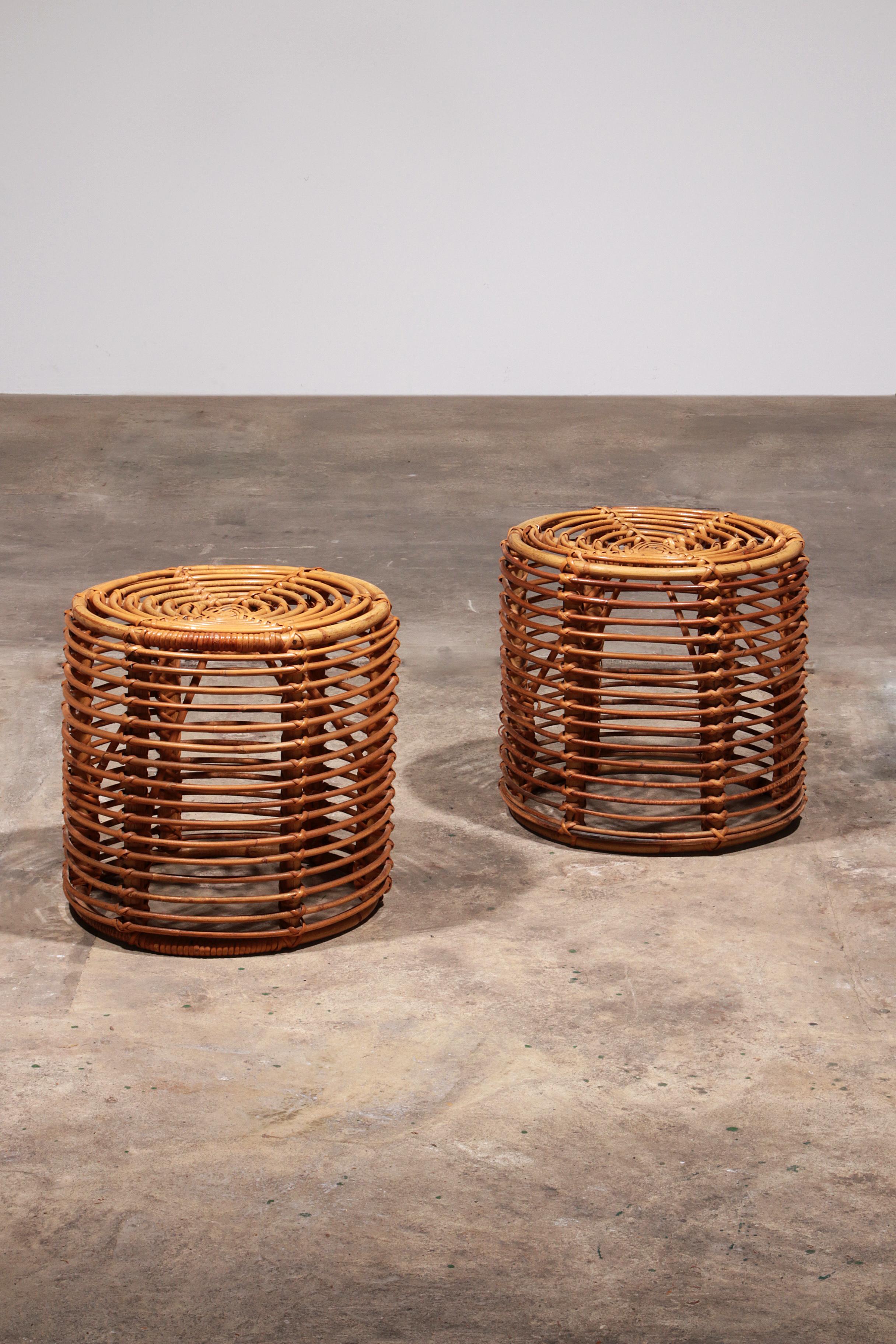 

Elevate your living space with the Mid-Century Organic Rattan Pouf, a timeless piece designed by Tito Agnoli in the 1970s. This exquisite pouf embodies the elegance of French Riviera style, featuring a unique spring-shaped structure crafted from