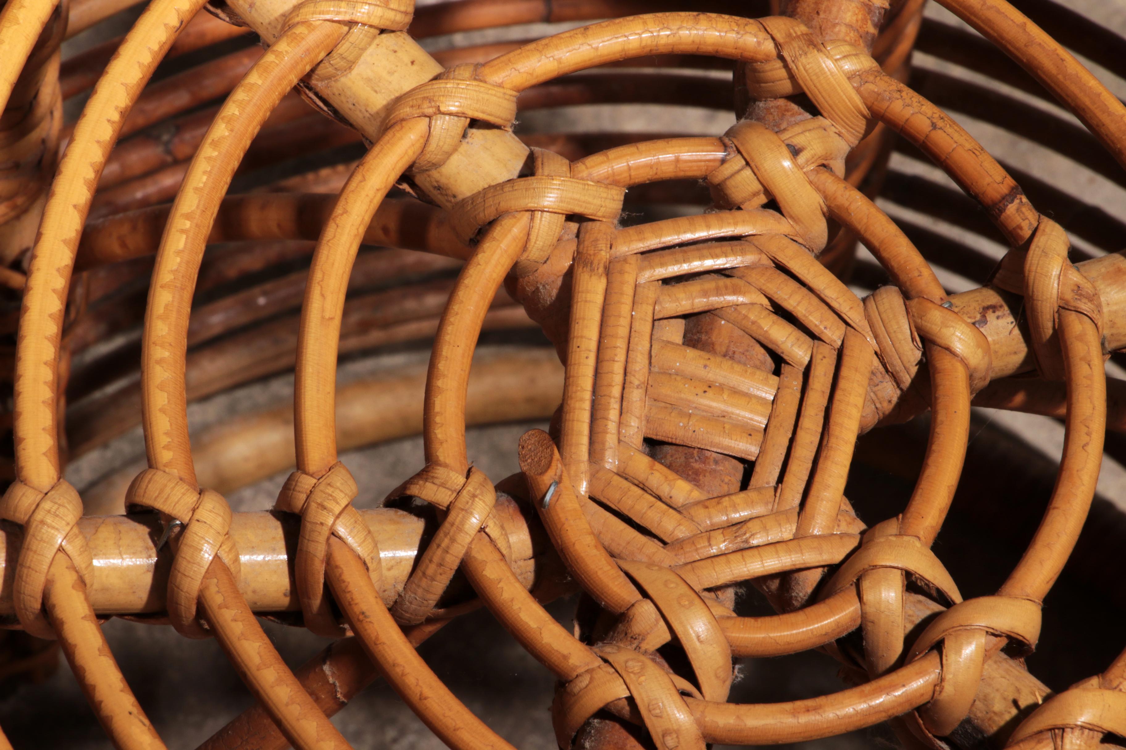 Midcentury Rattan and Wicker Round Pouf Stool, Tito Agnoli, Italy, 1970s 1