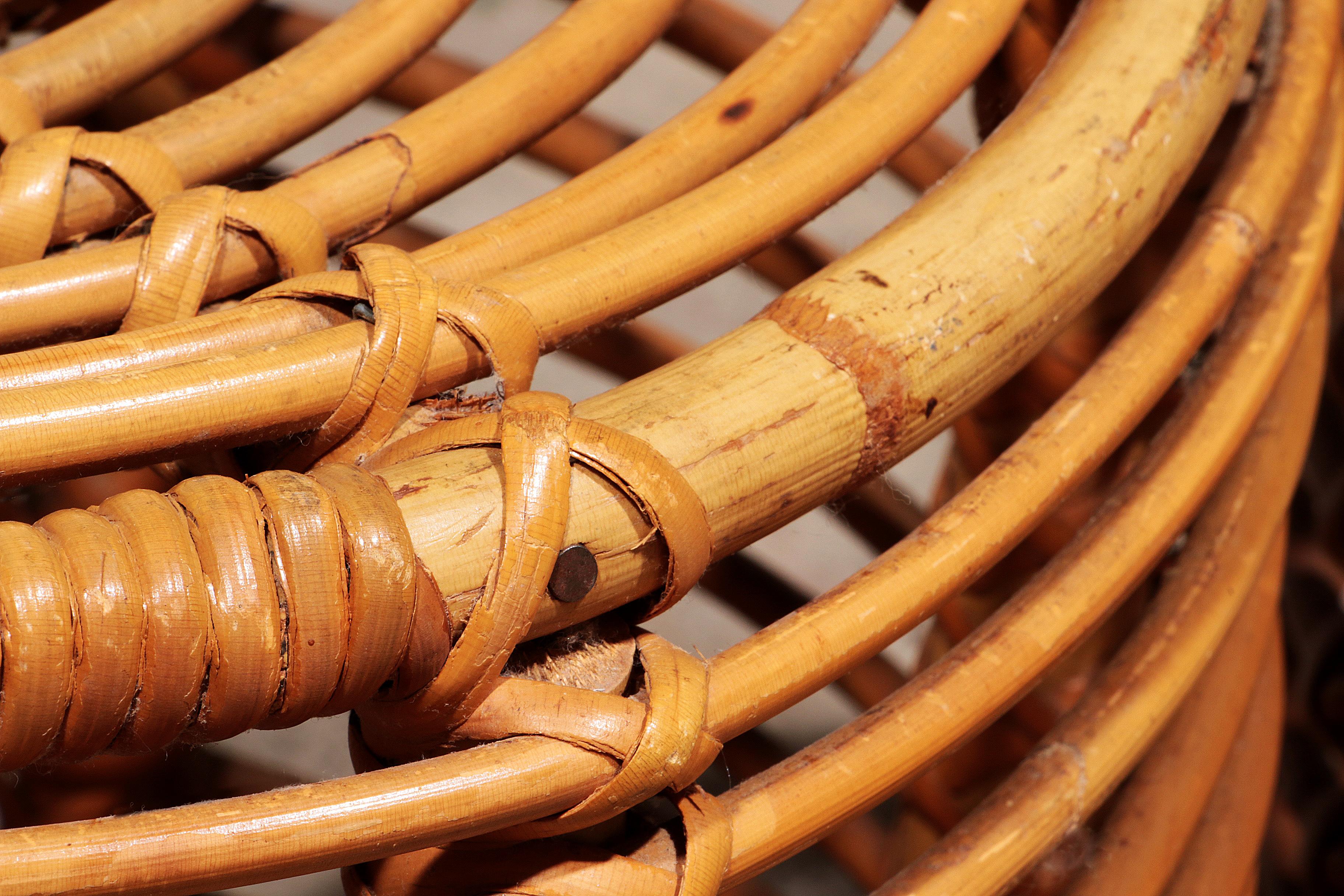 Midcentury Rattan and Wicker Round Pouf Stool, Tito Agnoli, Italy, 1970s 2
