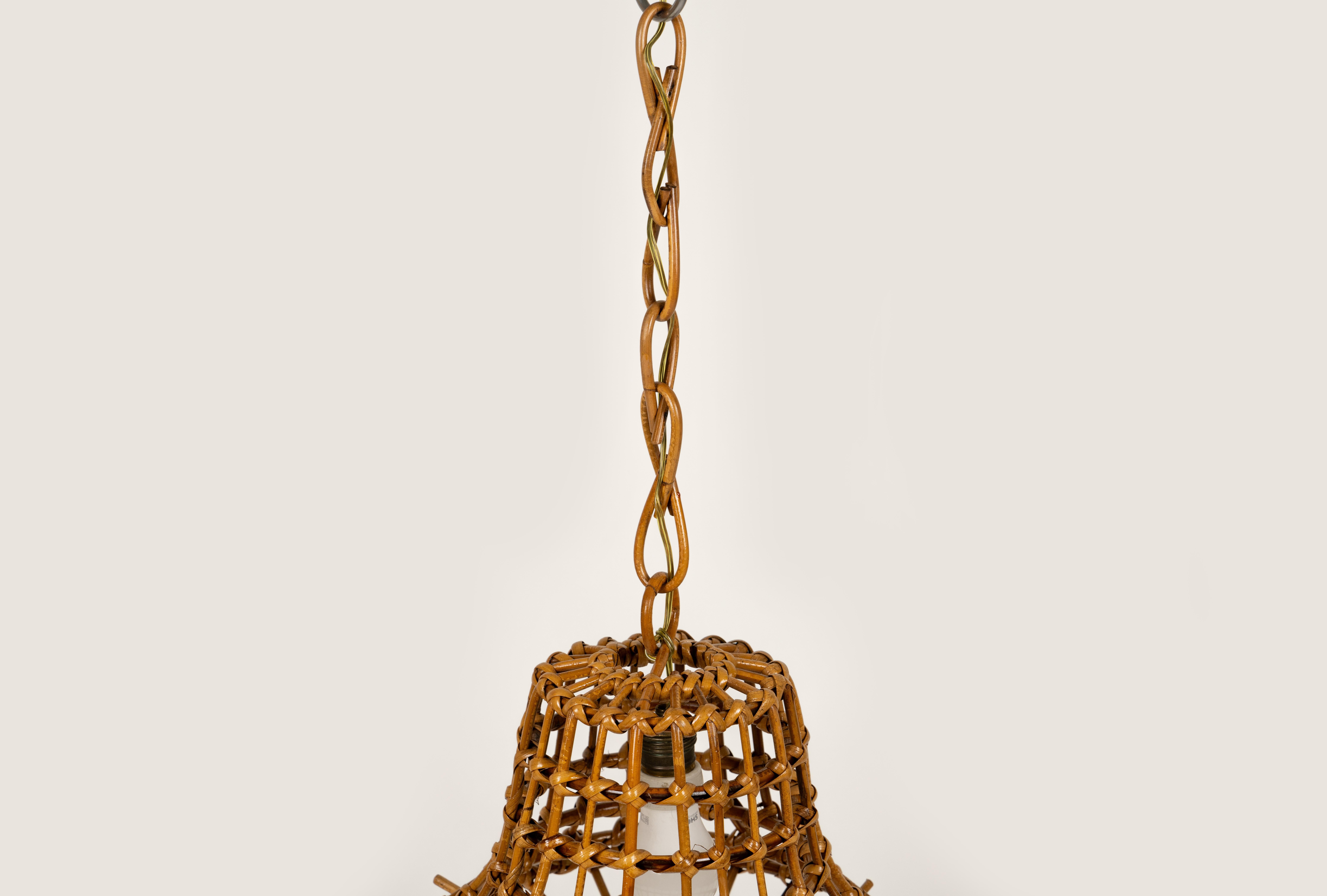 Mid-Century-Kronleuchter aus Rattan und Bambus im Louis Sognot-Stil, Italien 1960er Jahre im Angebot 2