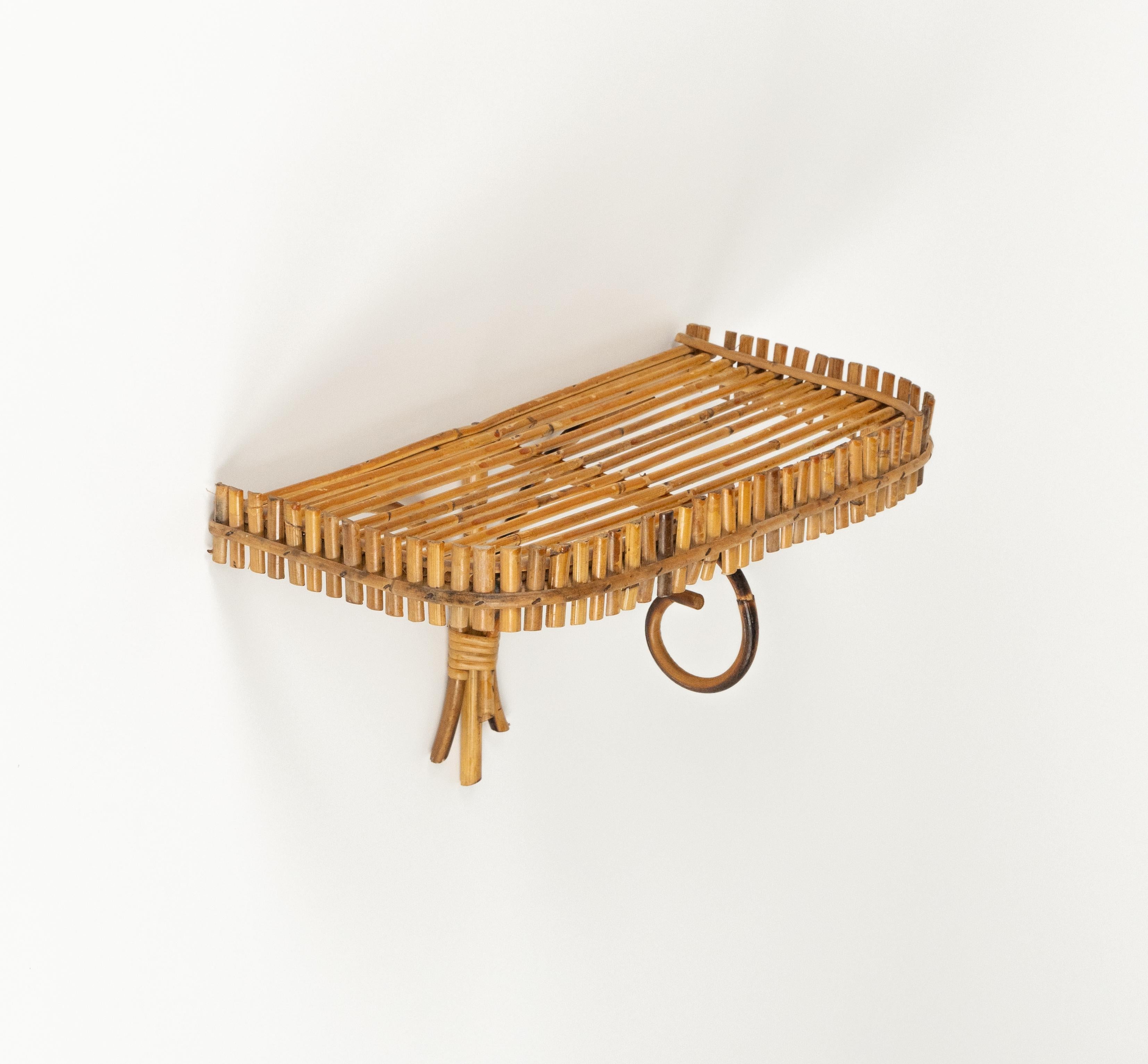 Scaffale da parete o console in rattan e bambù del Medioevo Att. Franco Albini, Italia 1960 In condizioni buone in vendita a Rome, IT