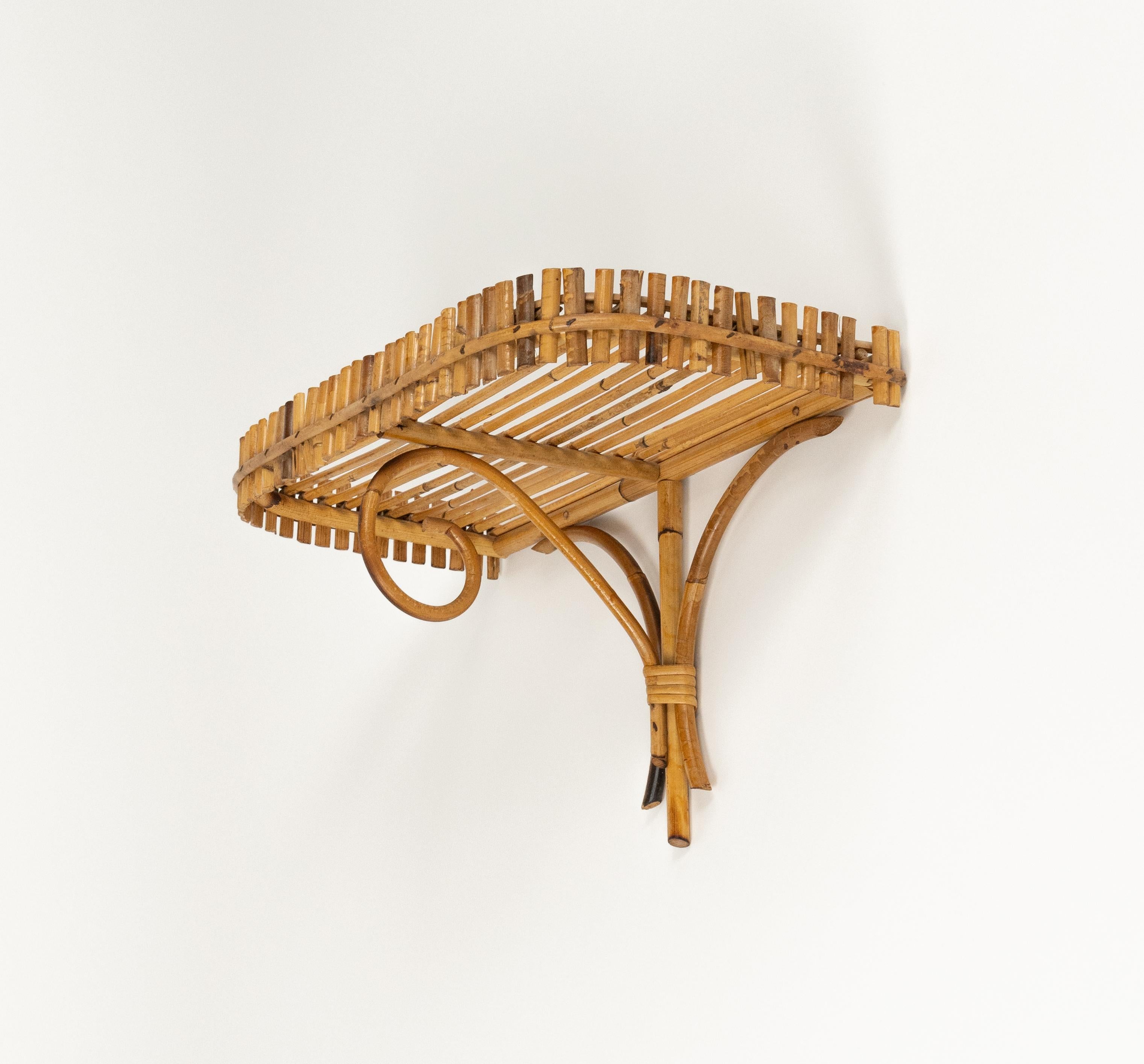 Bambù Scaffale da parete o console in rattan e bambù del Medioevo Att. Franco Albini, Italia 1960 in vendita