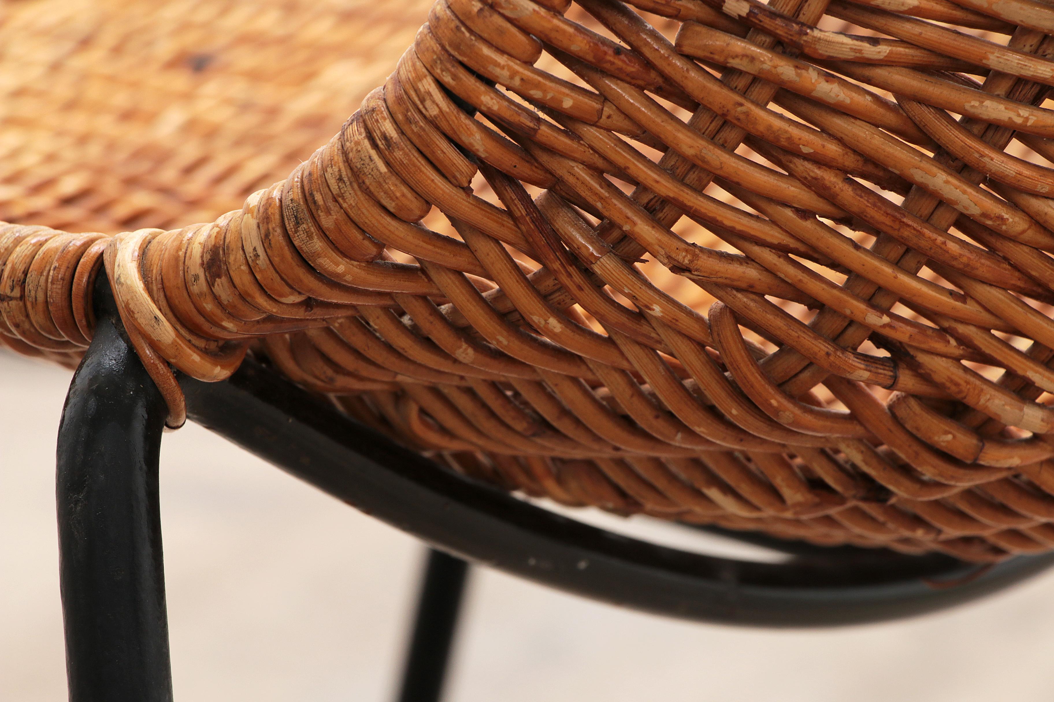 Midcentury Rattan Basket Chair by Gian Franco Legler For Sale 3