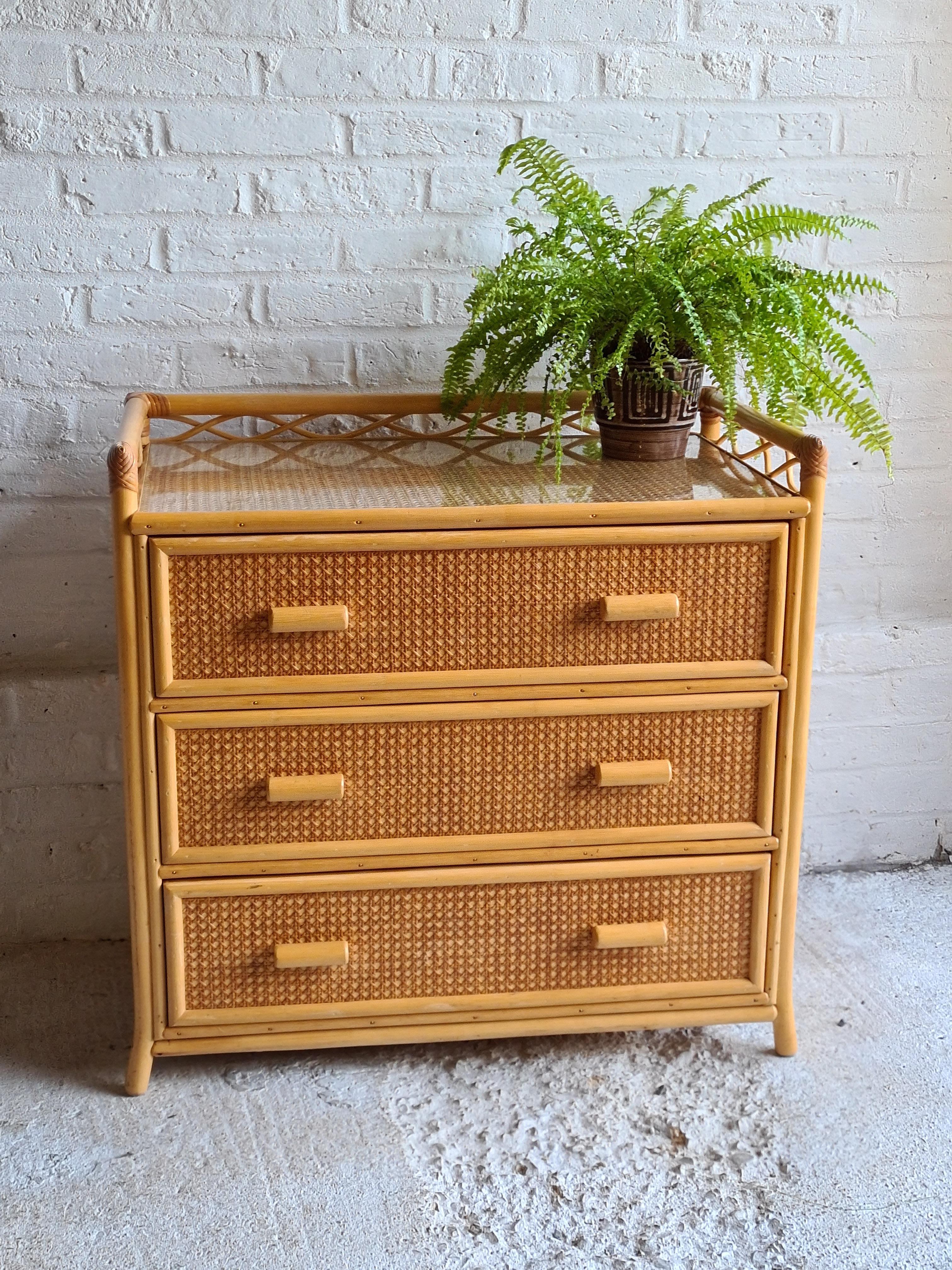 1970s chest of drawers