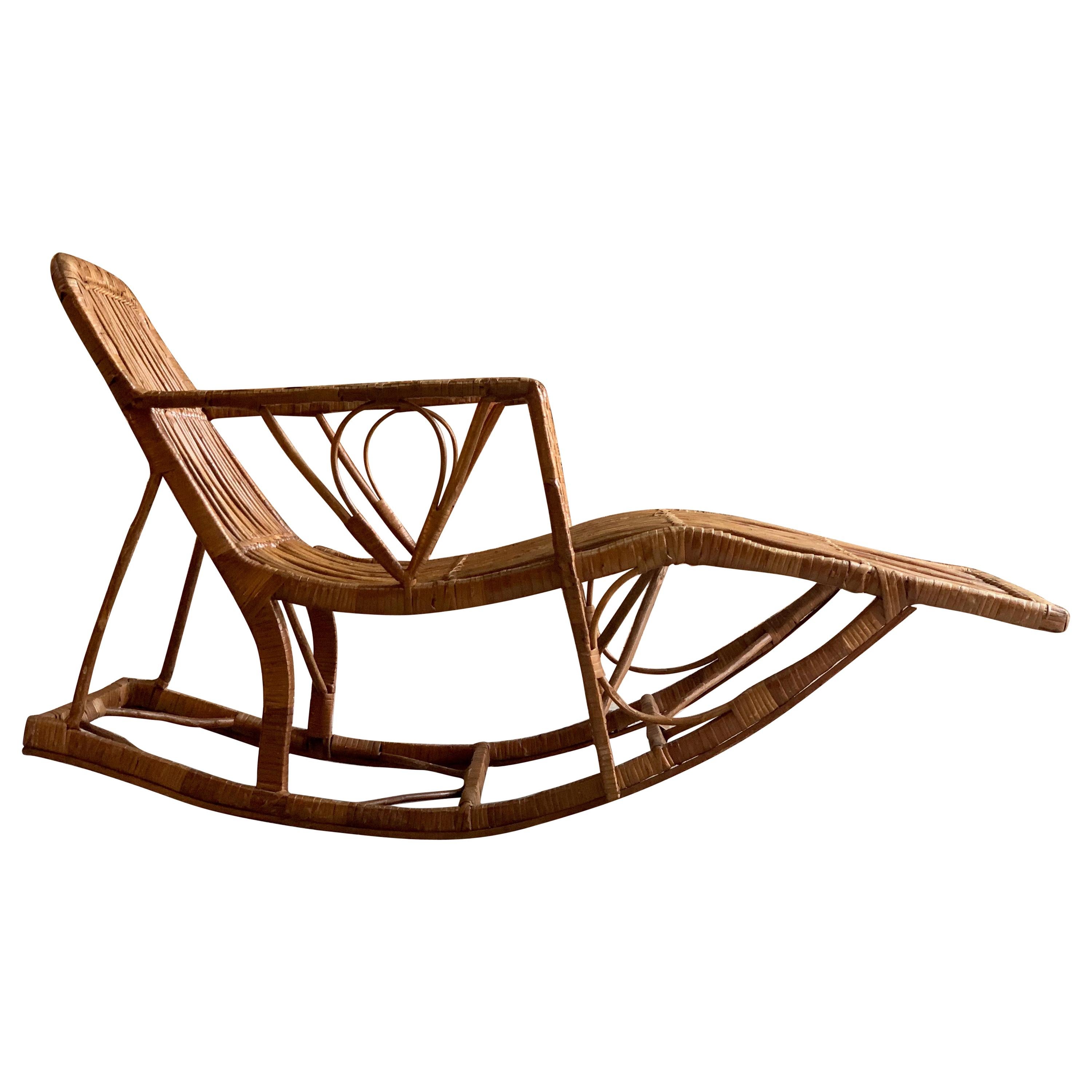 Midcentury Rattan Daybed Chaise Longue Rocker Madeira, circa 1950