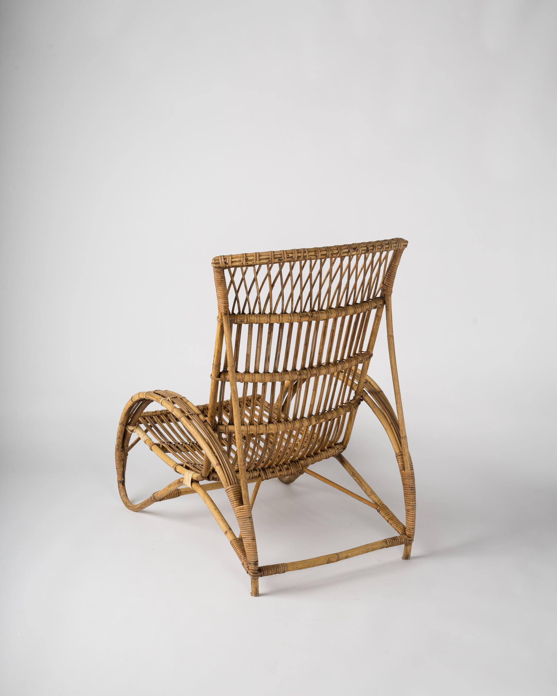 French Midcentury Rattan Lounge Chair in the Style of Audoux Minet, France, 1960s For Sale