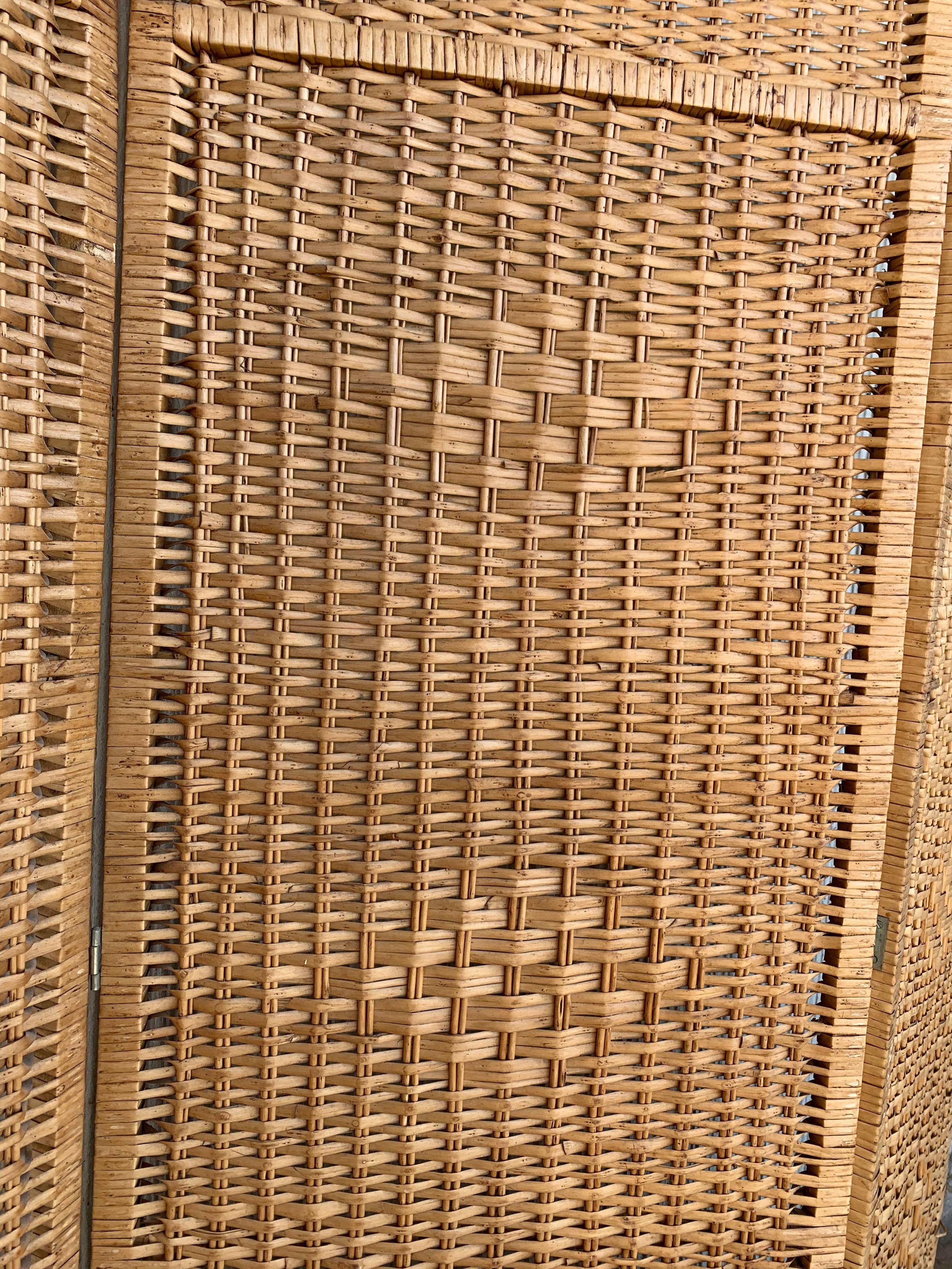 European Midcentury Rattan Room Divider or Screen Three-Fold Screen, Split Bamboo