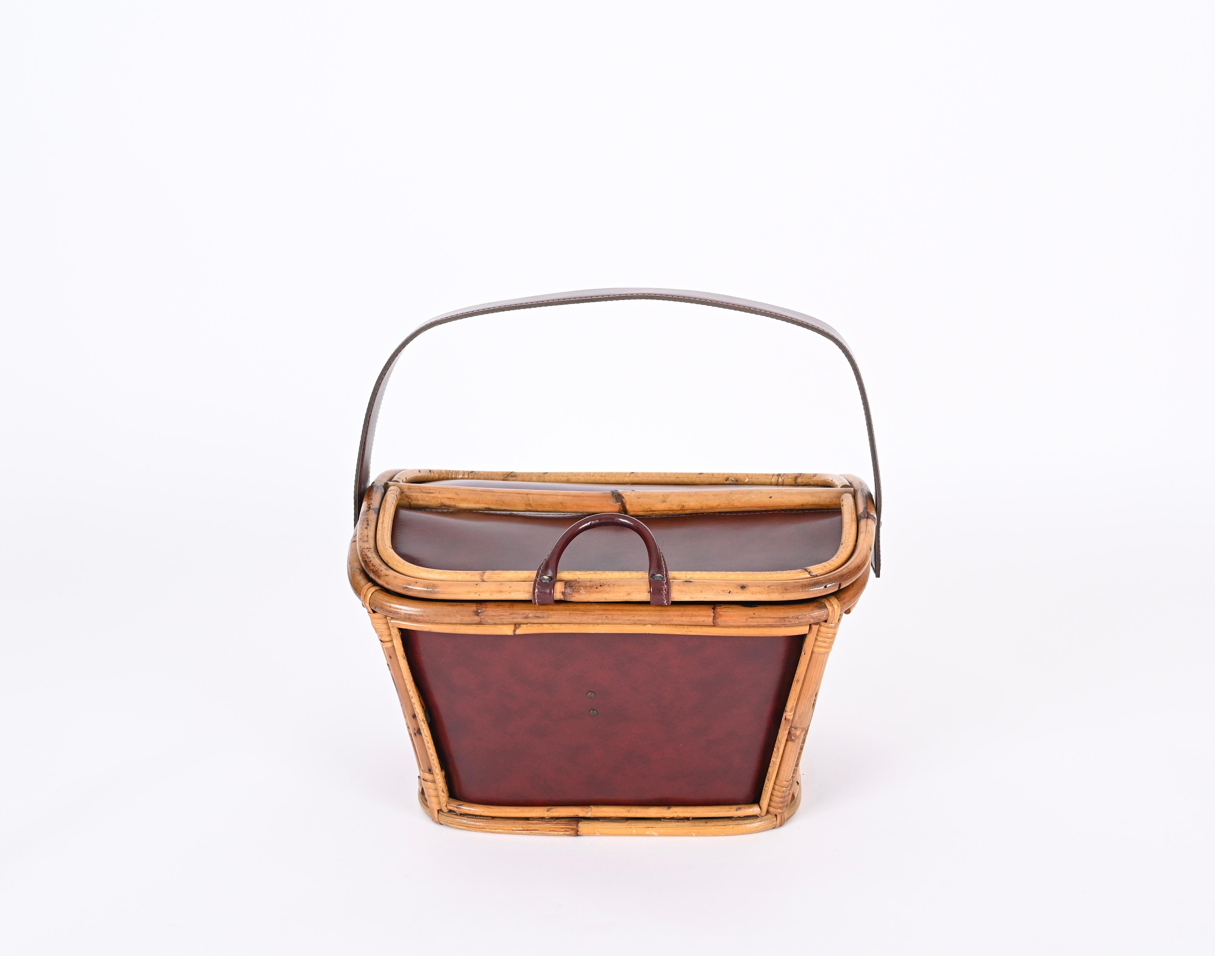 20th Century Midcentury Rattan, Wicker and Leather Italian Decorative Basket Bag, 1960s For Sale