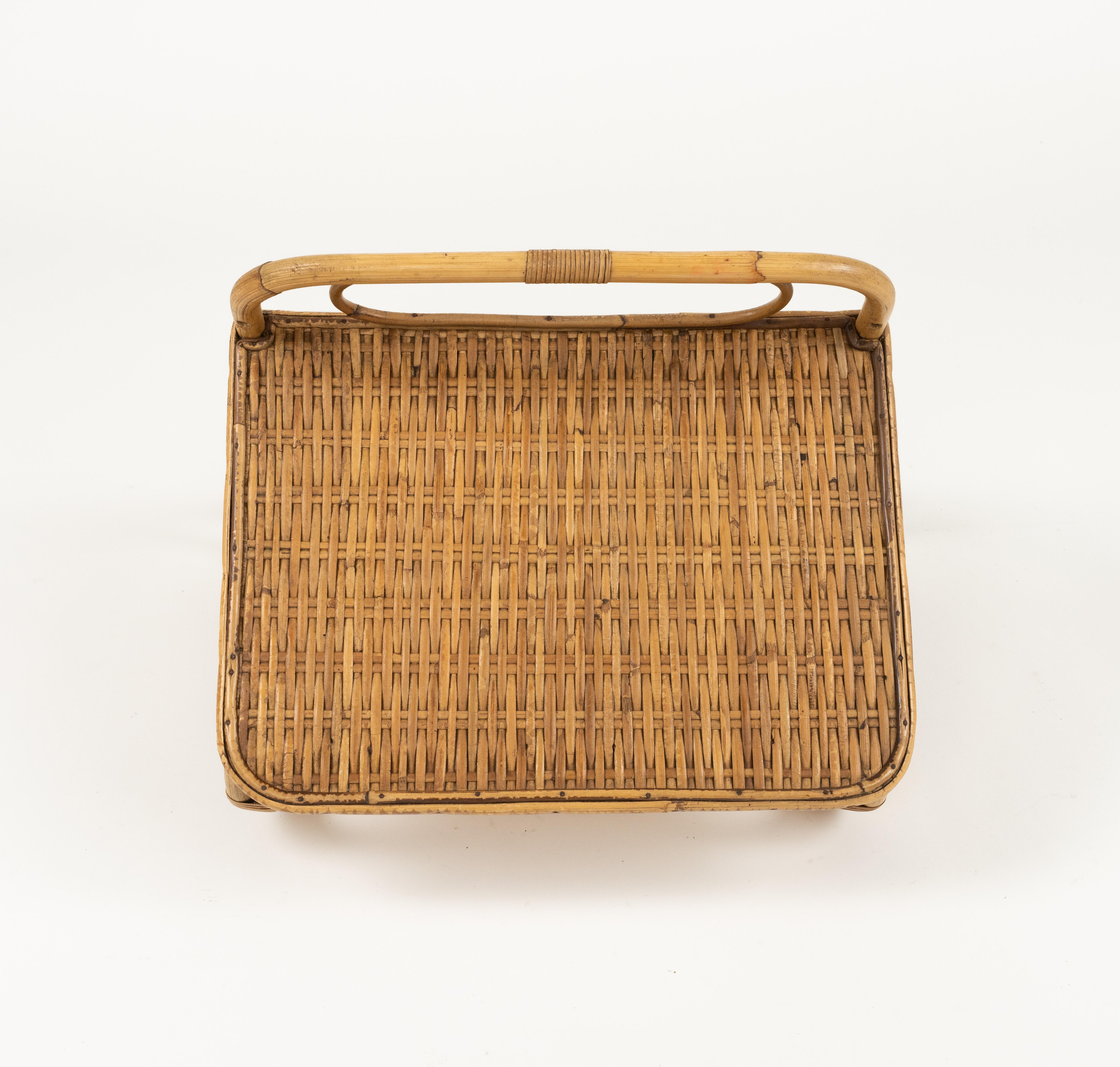 Midcentury Rattan & Wicker Pair of Wall Shelf or Hanging Side Table, Italy 1960s For Sale 8