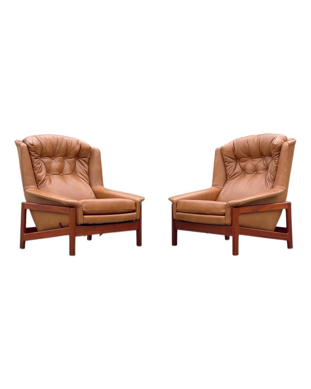 Midcentury Reclining Lounge Chairs in Leather + Walnut by Folke Ohlsson for DUX For Sale 9
