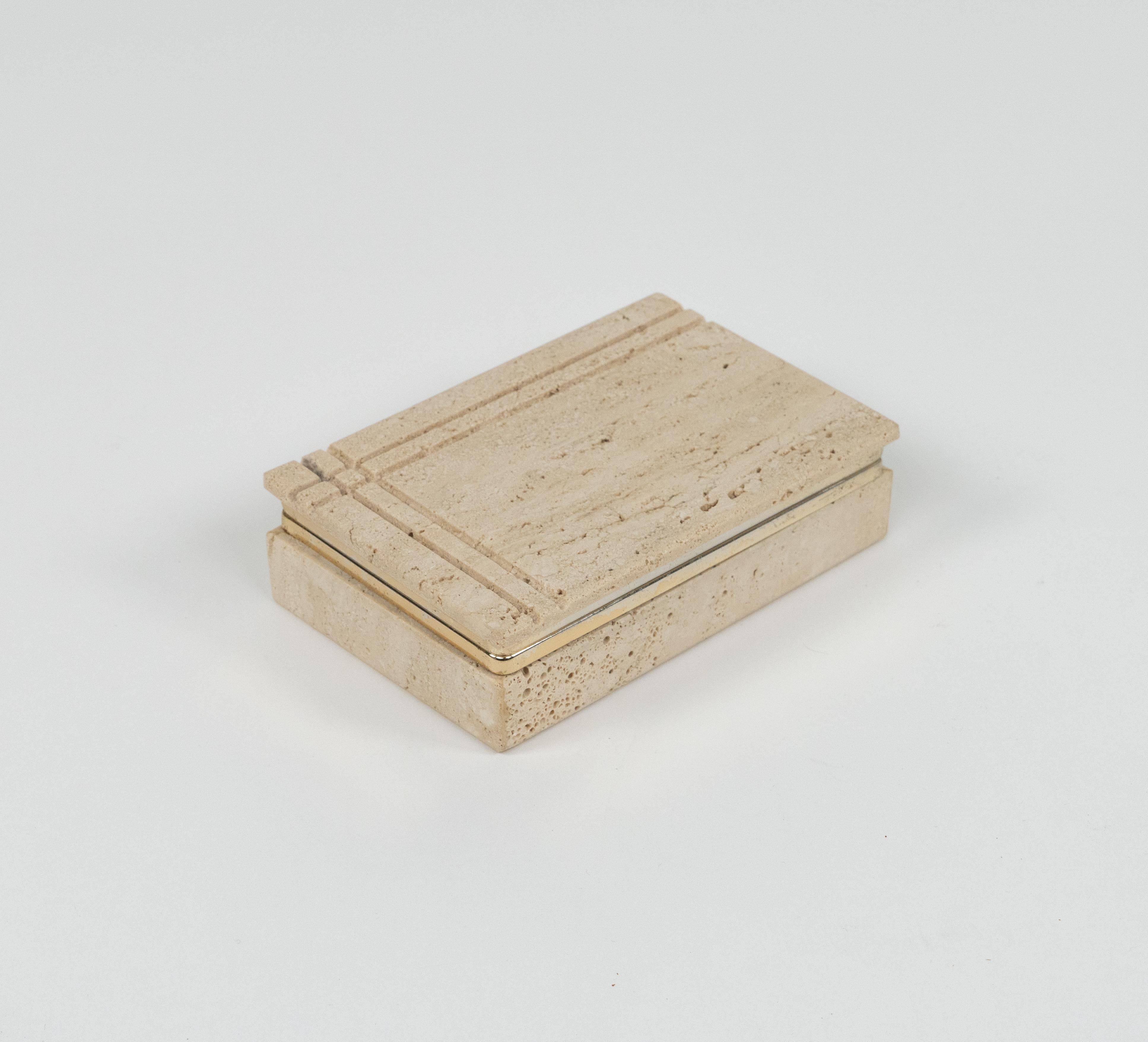 Mid-Century Modern Midcentury Rectangular Box in Travertine Fratelli Mannelli Style, Italy 1970s For Sale