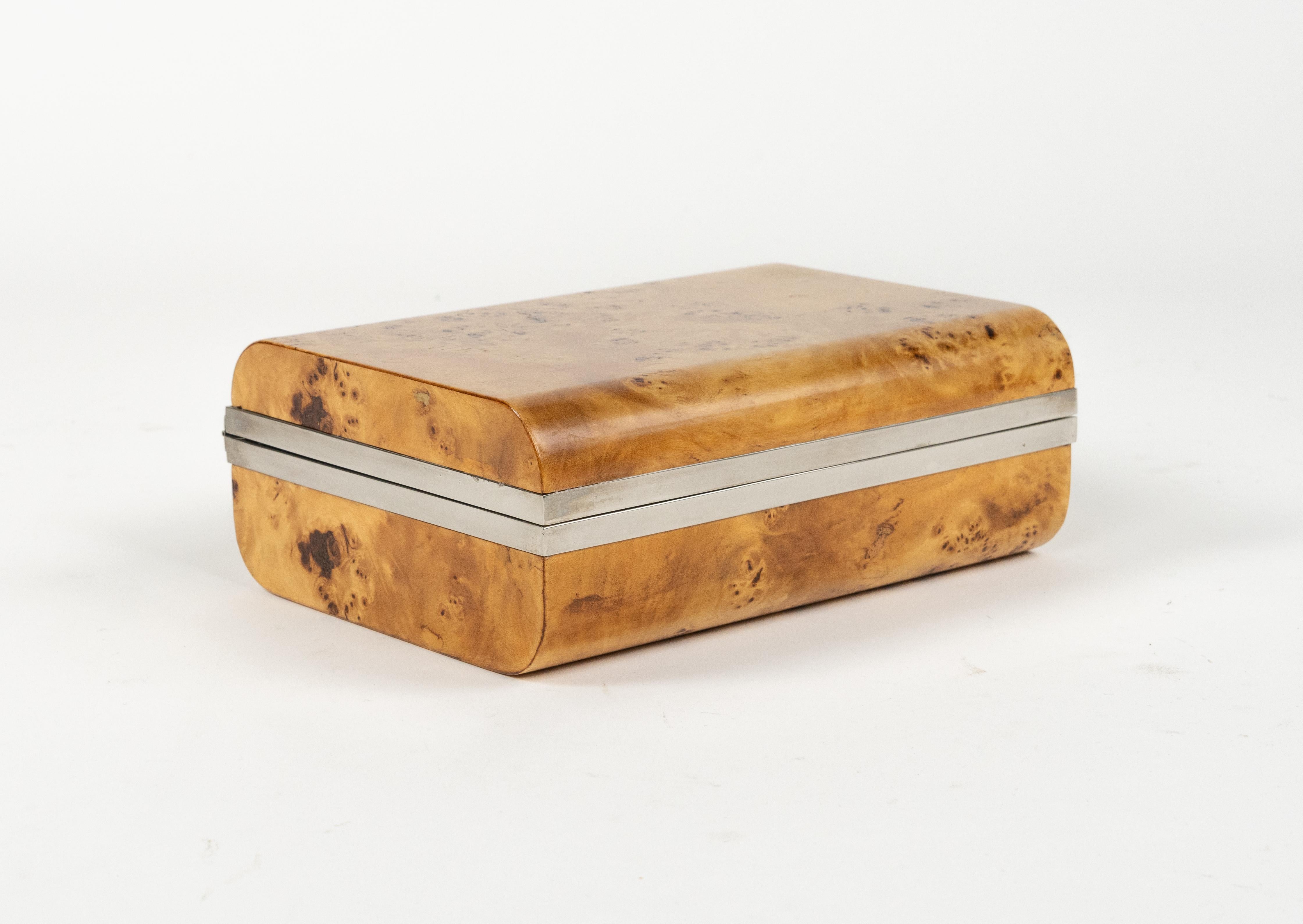 Rechteckige Schachtel aus Holz und Chrom im Willy Rizzo-Stil aus der Mitte des Jahrhunderts, Italien 1970er Jahre (Moderne der Mitte des Jahrhunderts) im Angebot