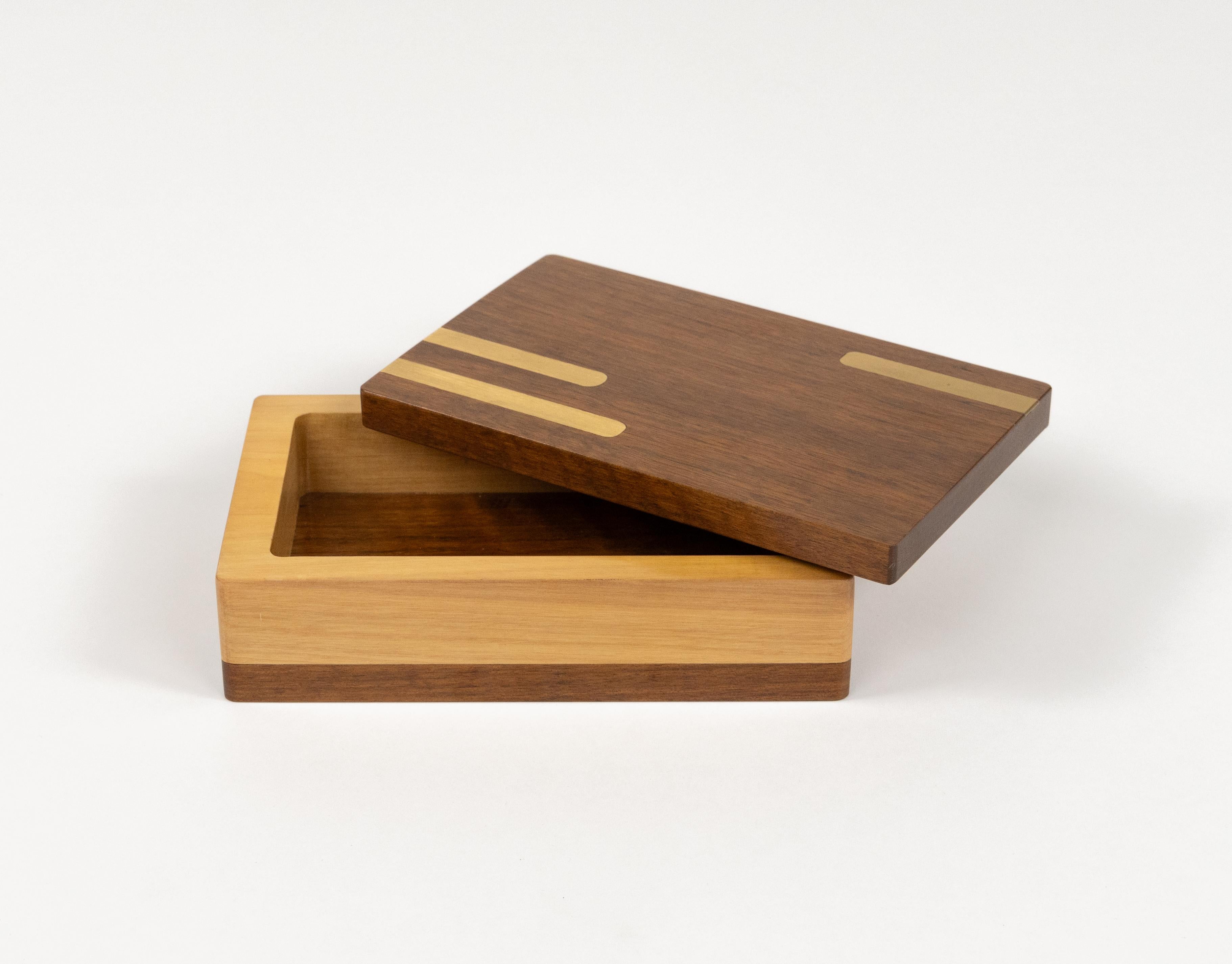 Midcentury Rectangular Decorative Box in Wood and Brass, Italy 1970s For Sale 6