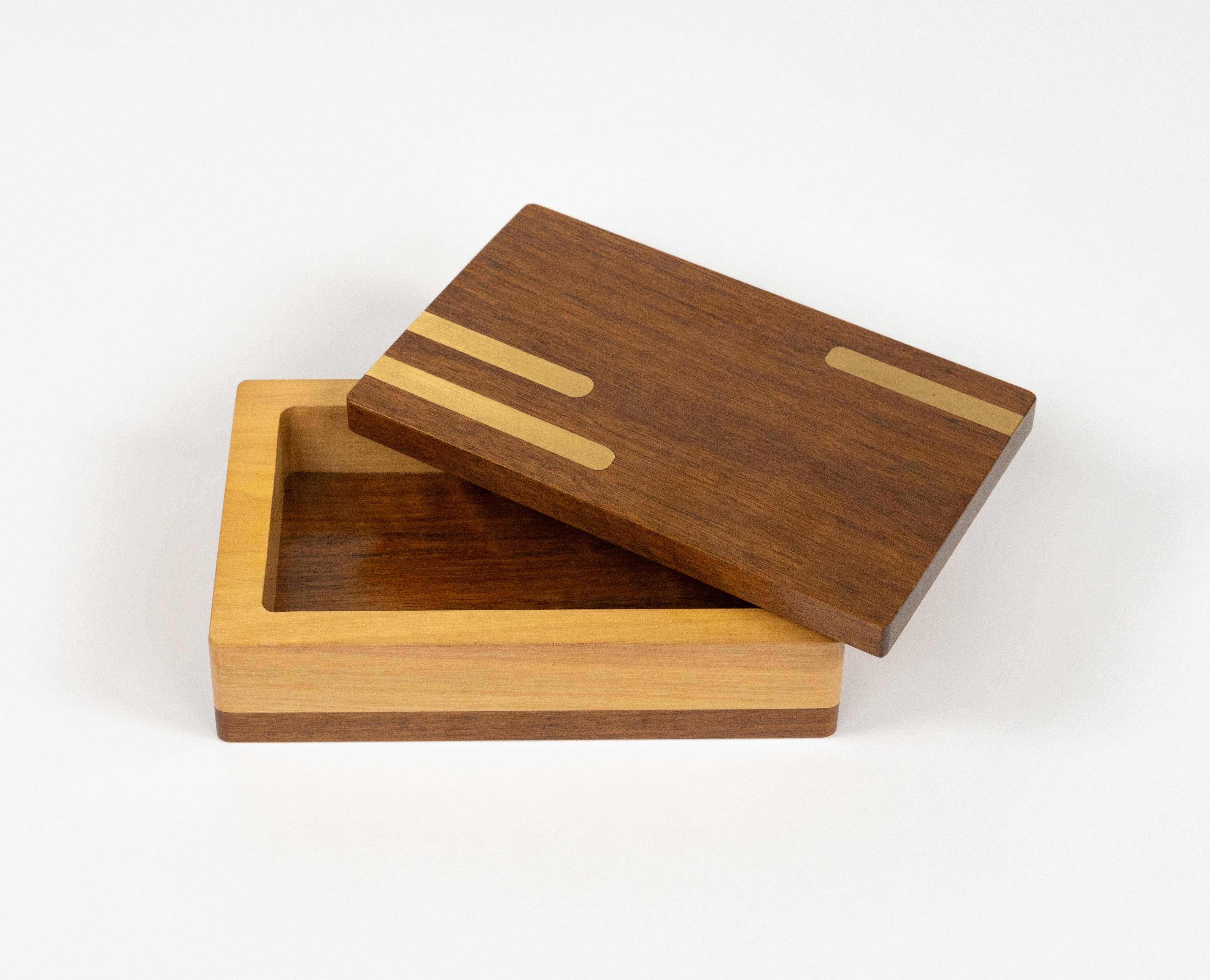 Midcentury Rectangular Decorative Box in Wood and Brass, Italy 1970s For Sale 7
