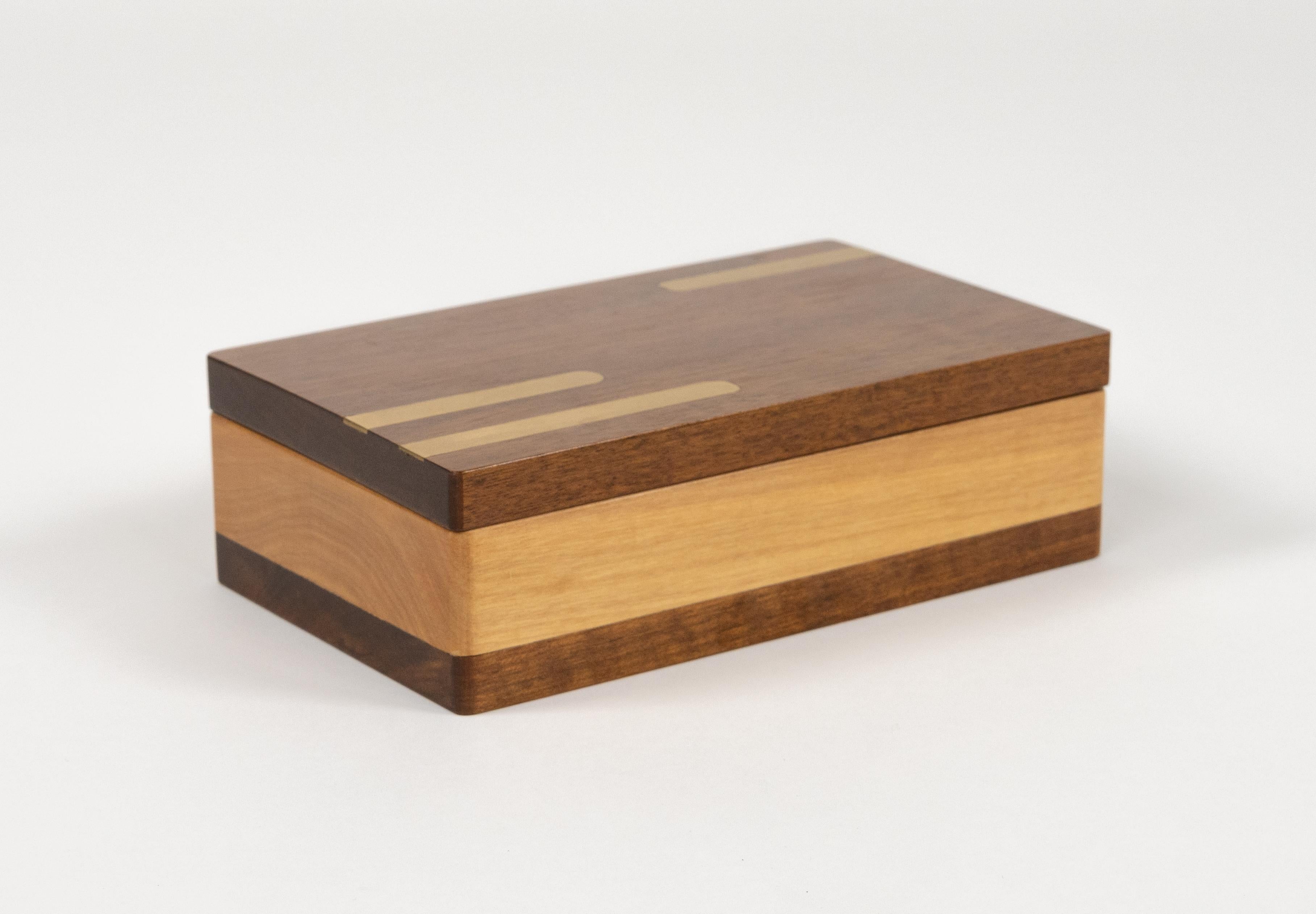 Italian Midcentury Rectangular Decorative Box in Wood and Brass, Italy 1970s For Sale
