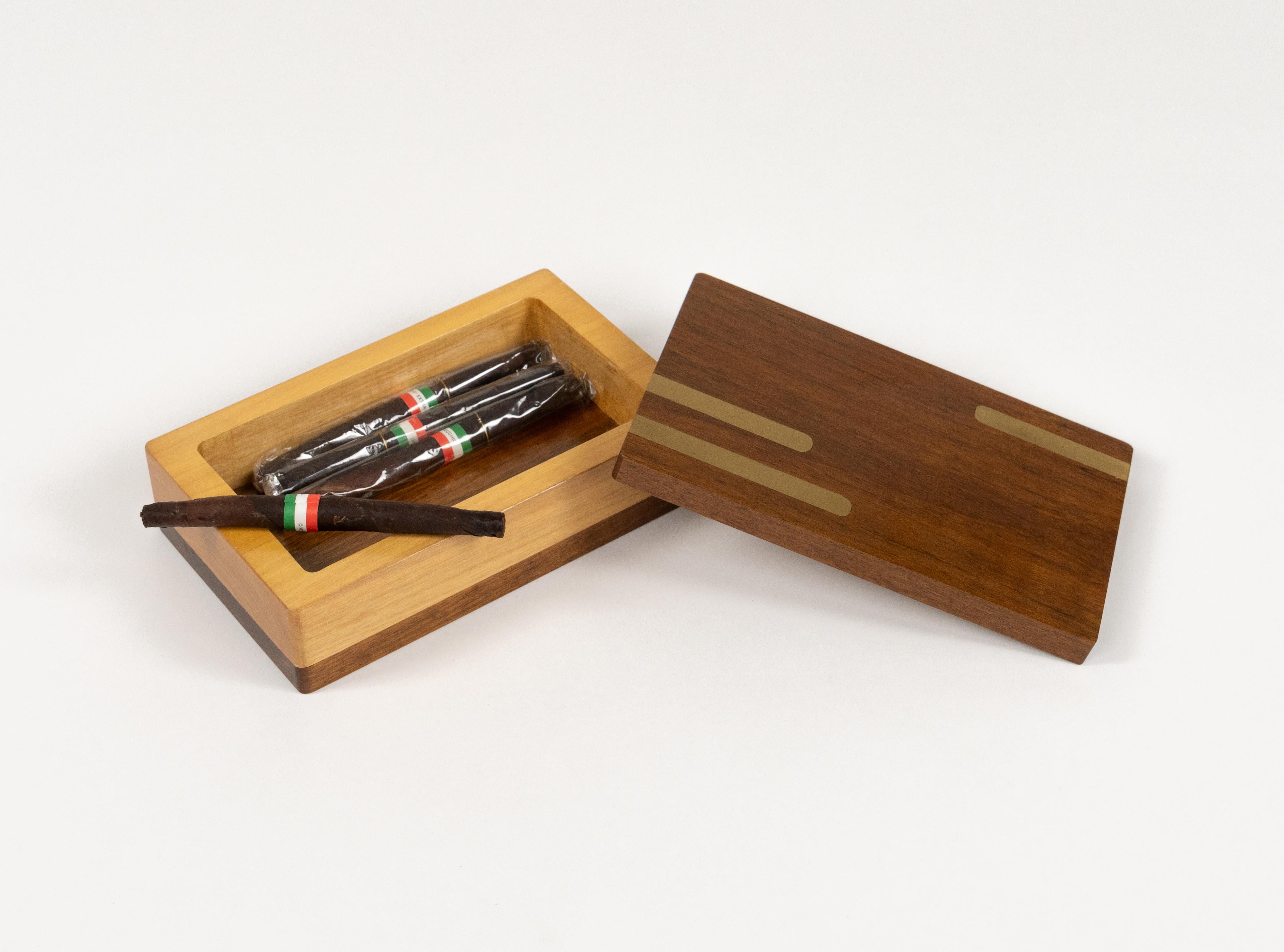 Late 20th Century Midcentury Rectangular Decorative Box in Wood and Brass, Italy 1970s For Sale