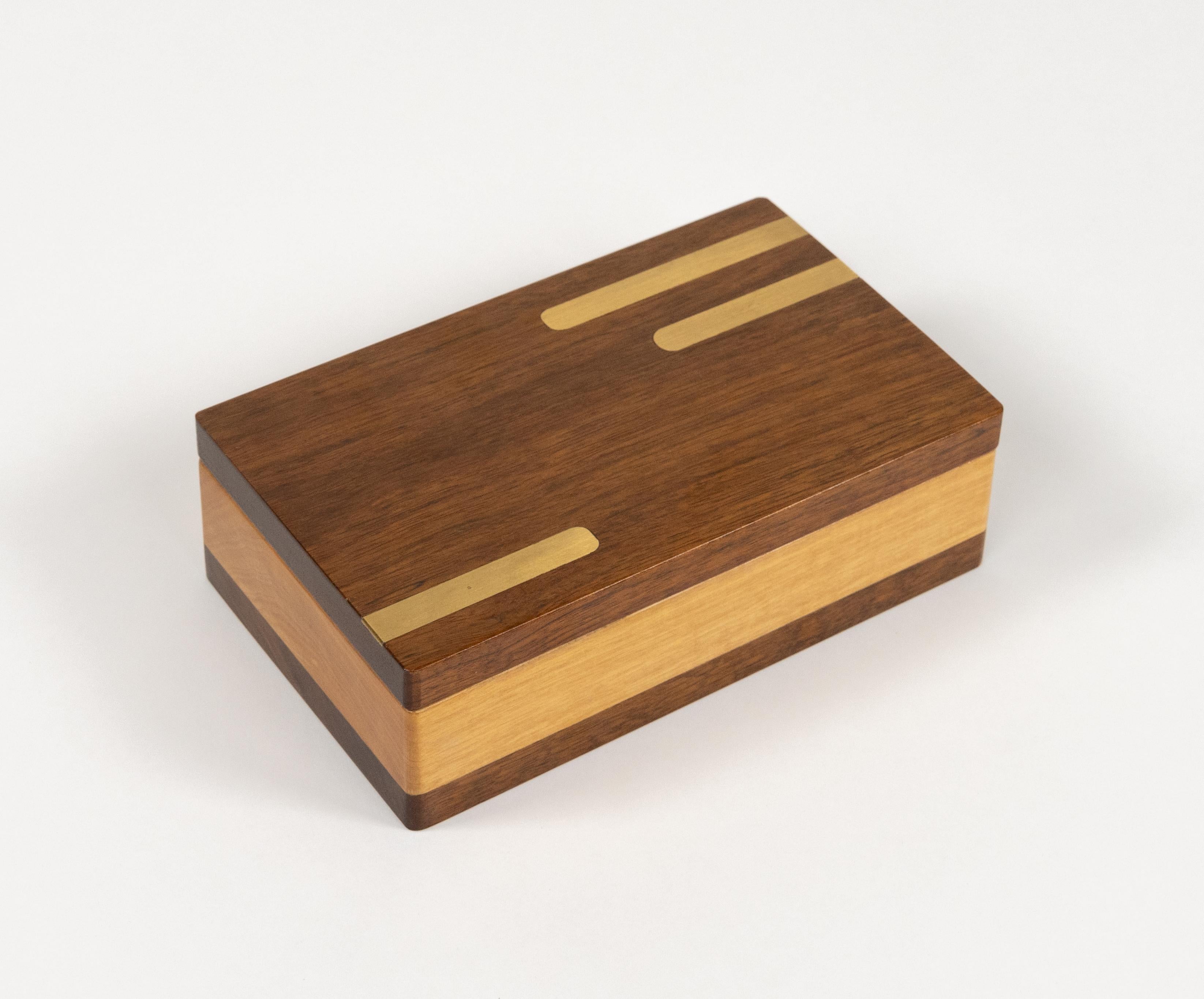 Midcentury Rectangular Decorative Box in Wood and Brass, Italy 1970s For Sale 1
