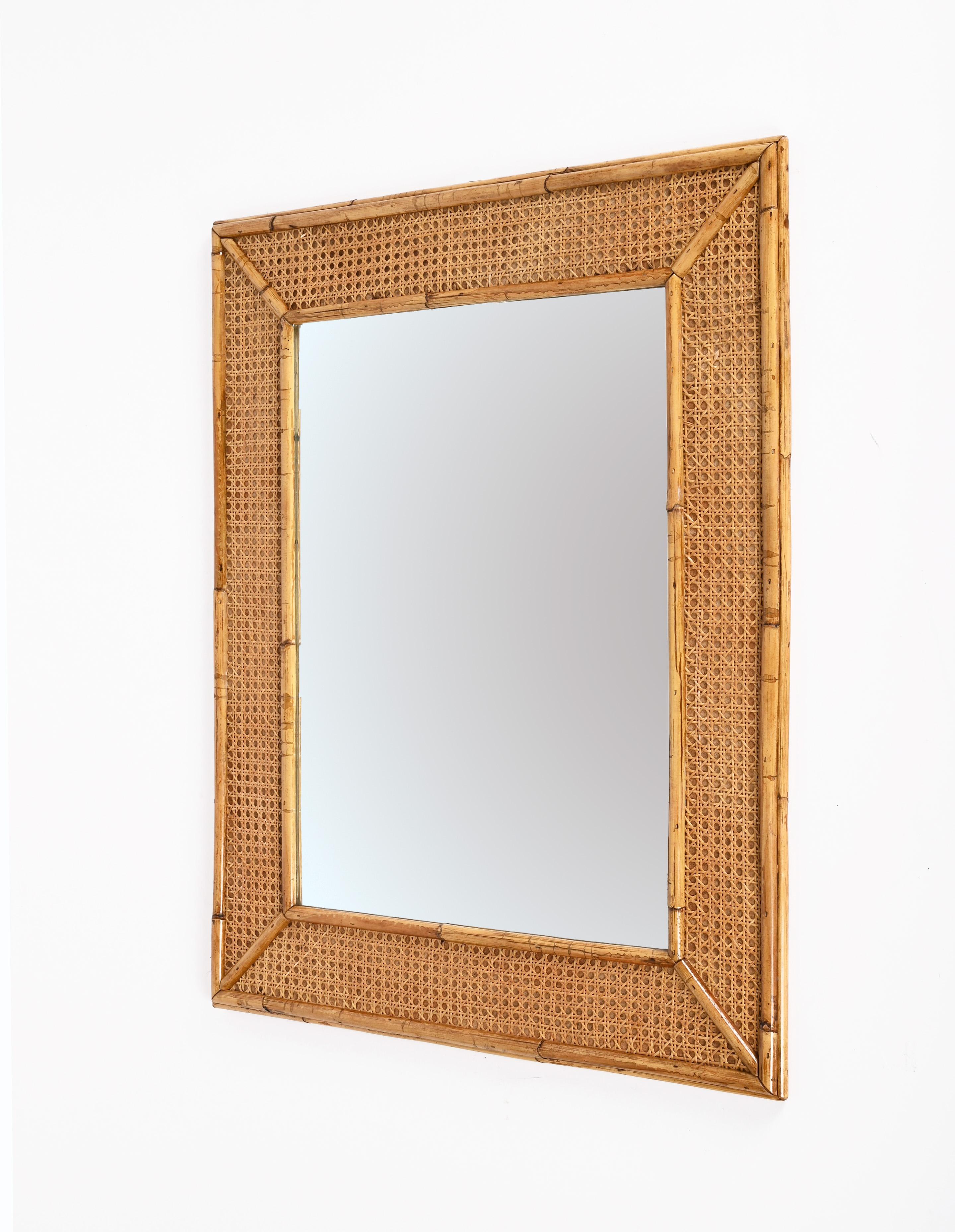 Miroir italien rectangulaire du milieu du siècle dernier avec cadre en bambou et paille de Vienne, 1970 en vente 8