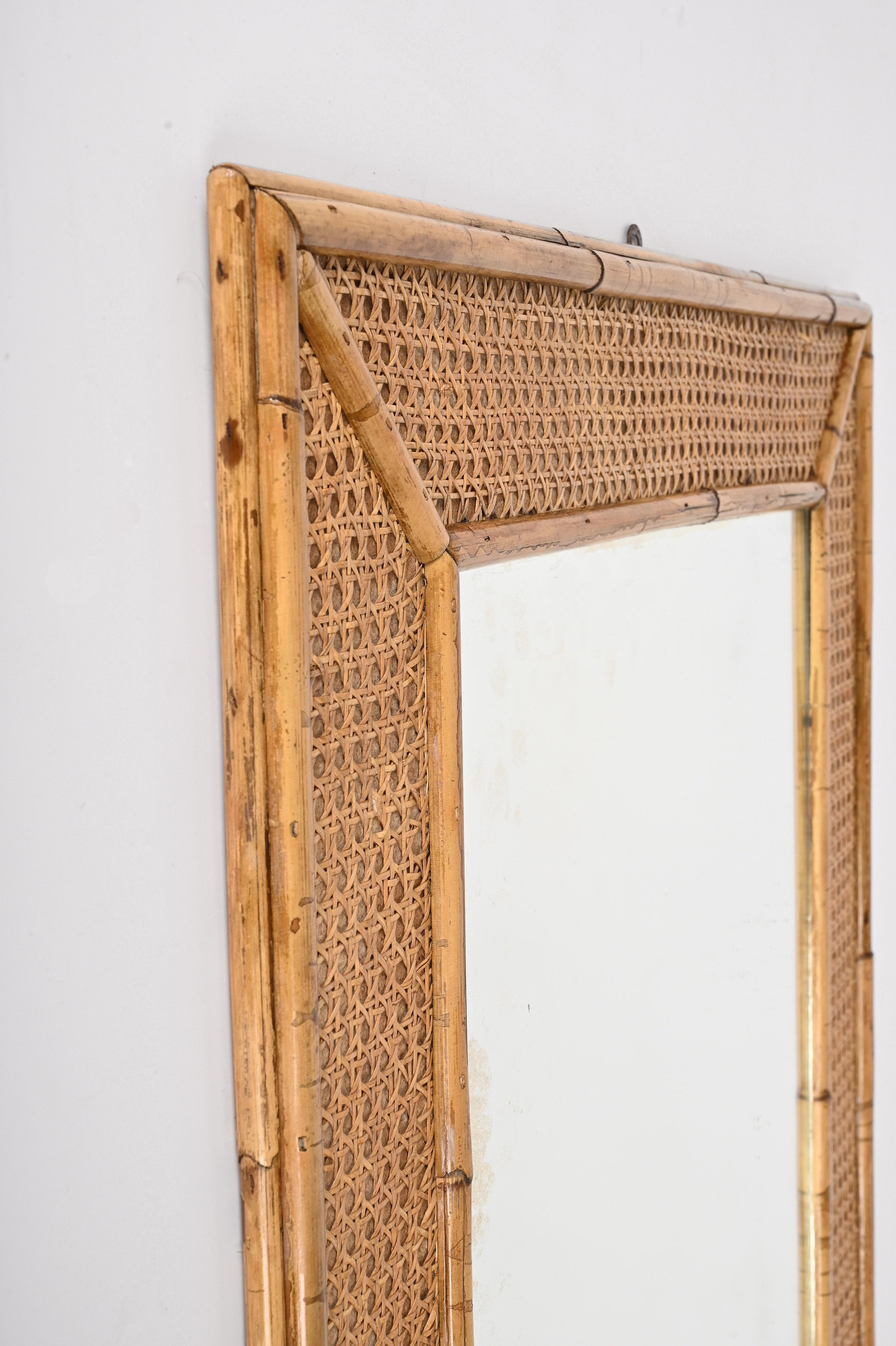 Rechteckiger italienischer Spiegel aus der Mitte des Jahrhunderts mit Bambus und Wiener Strohrahmen, 1970er Jahre im Angebot 13