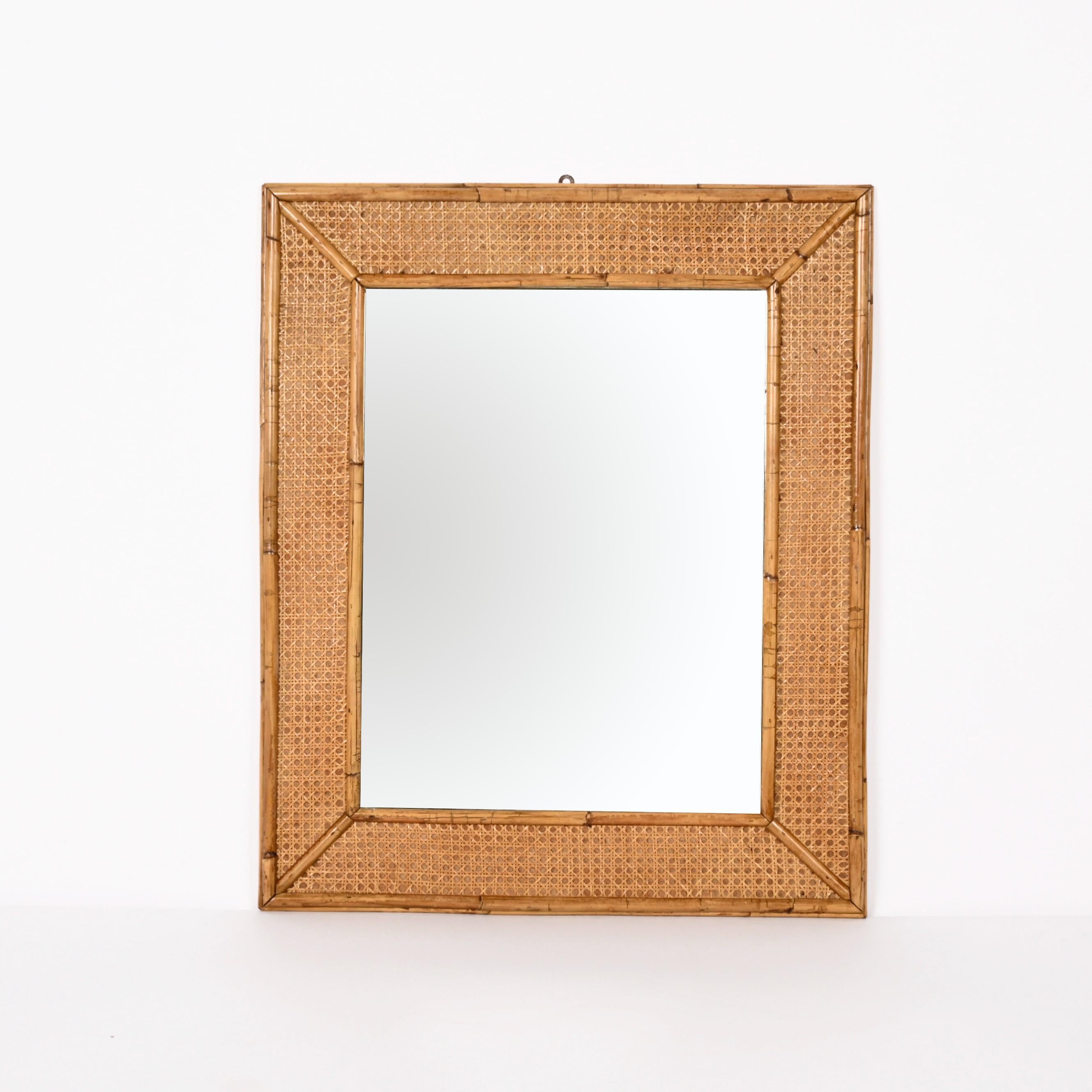Miroir italien rectangulaire du milieu du siècle dernier avec cadre en bambou et paille de Vienne, 1970 en vente 3