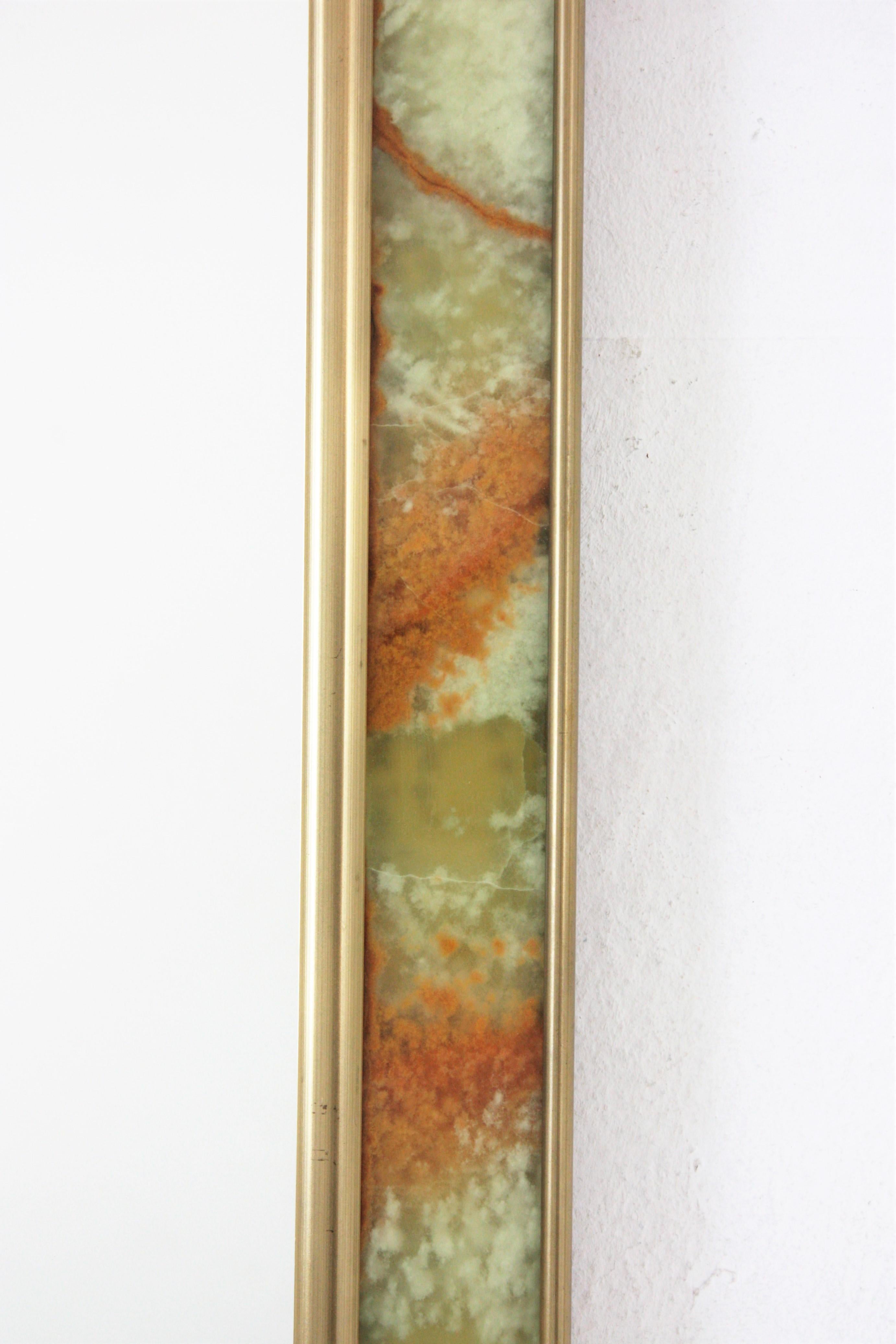 Spanish Midcentury Rectangular Mirror in Onyx and Brass For Sale 3