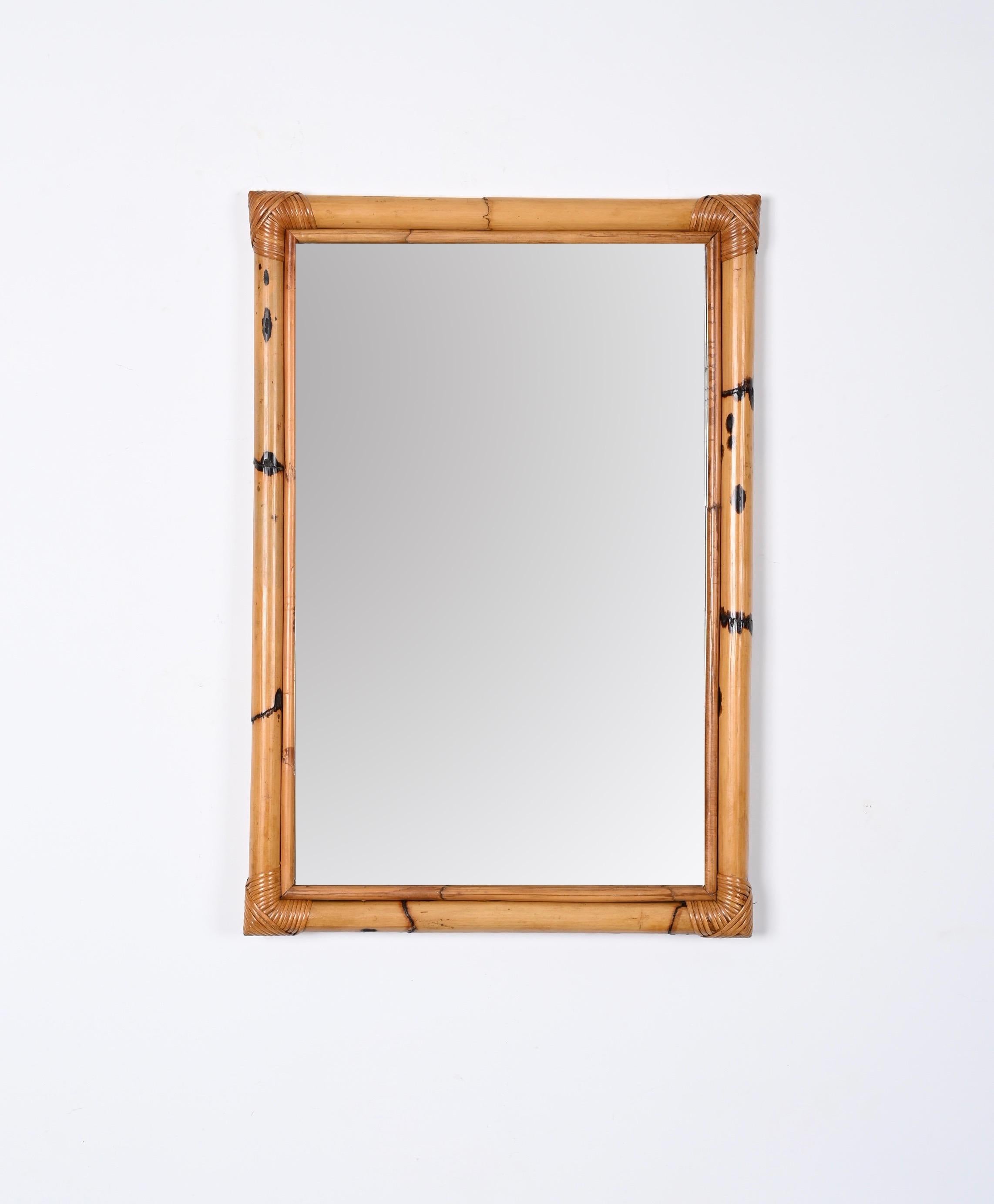 Miroir rectangulaire du milieu du siècle dernier avec double cadre en bambou et rotin, Italie, années 1970 1