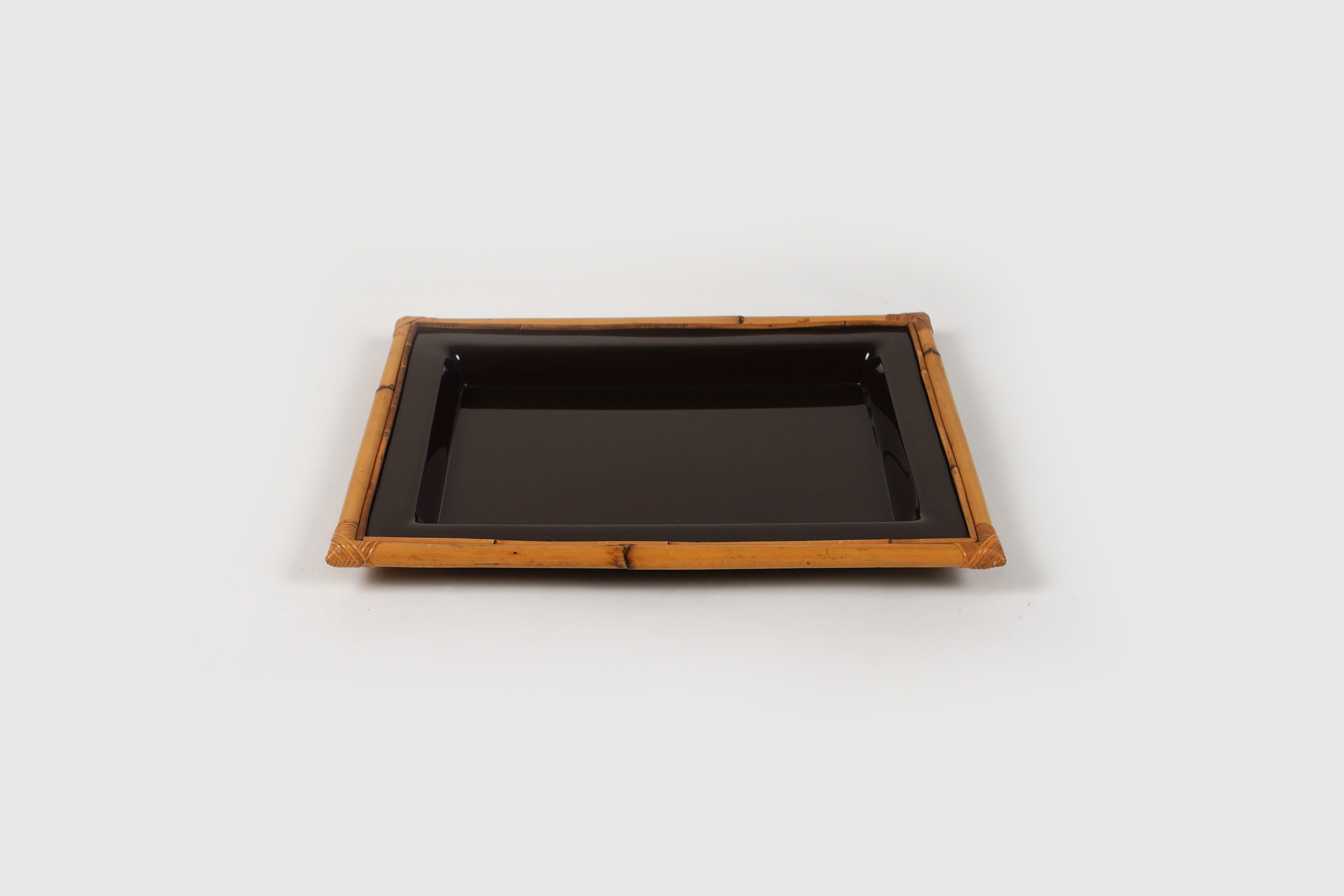 Midcentury Rectangular Serving Tray in bamboo, Rattan and Acrylic, Italy 1970s In Good Condition In Rome, IT