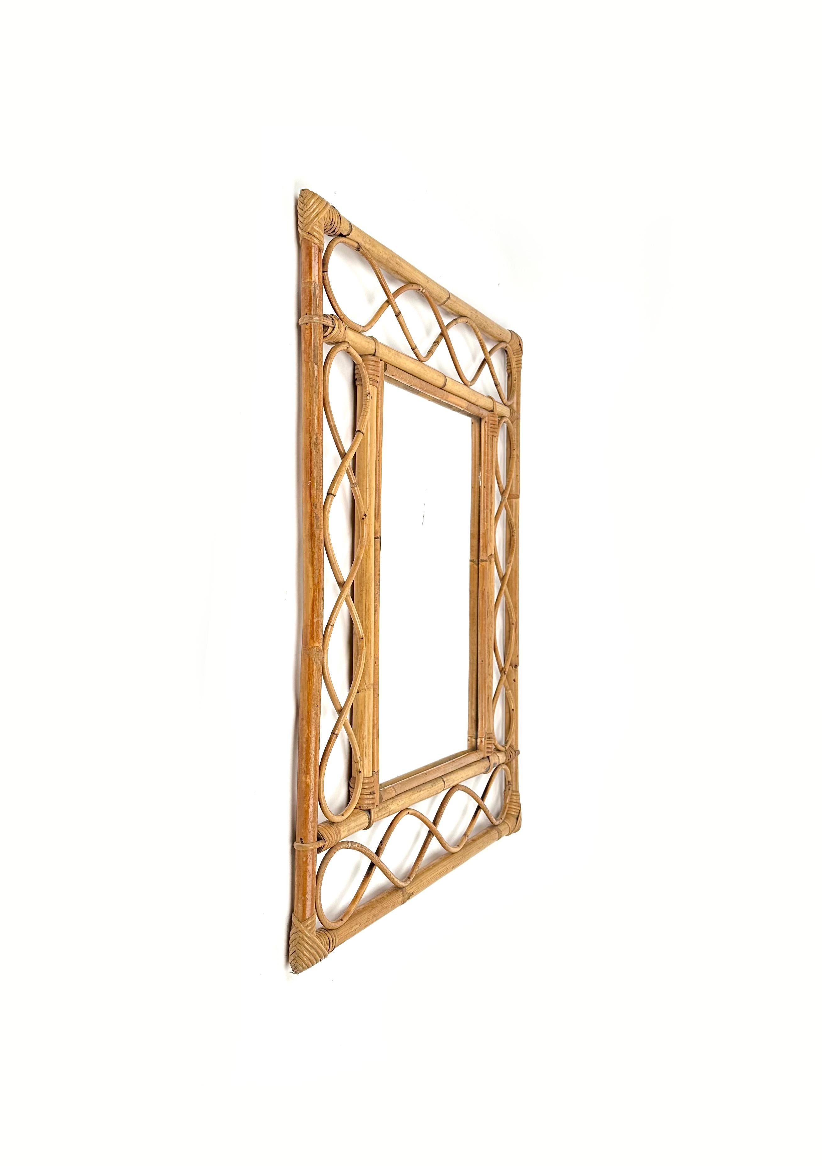 Midcentury Rectangular Wall Mirror in Bamboo and Rattan, Italy 1960s In Good Condition In Rome, IT