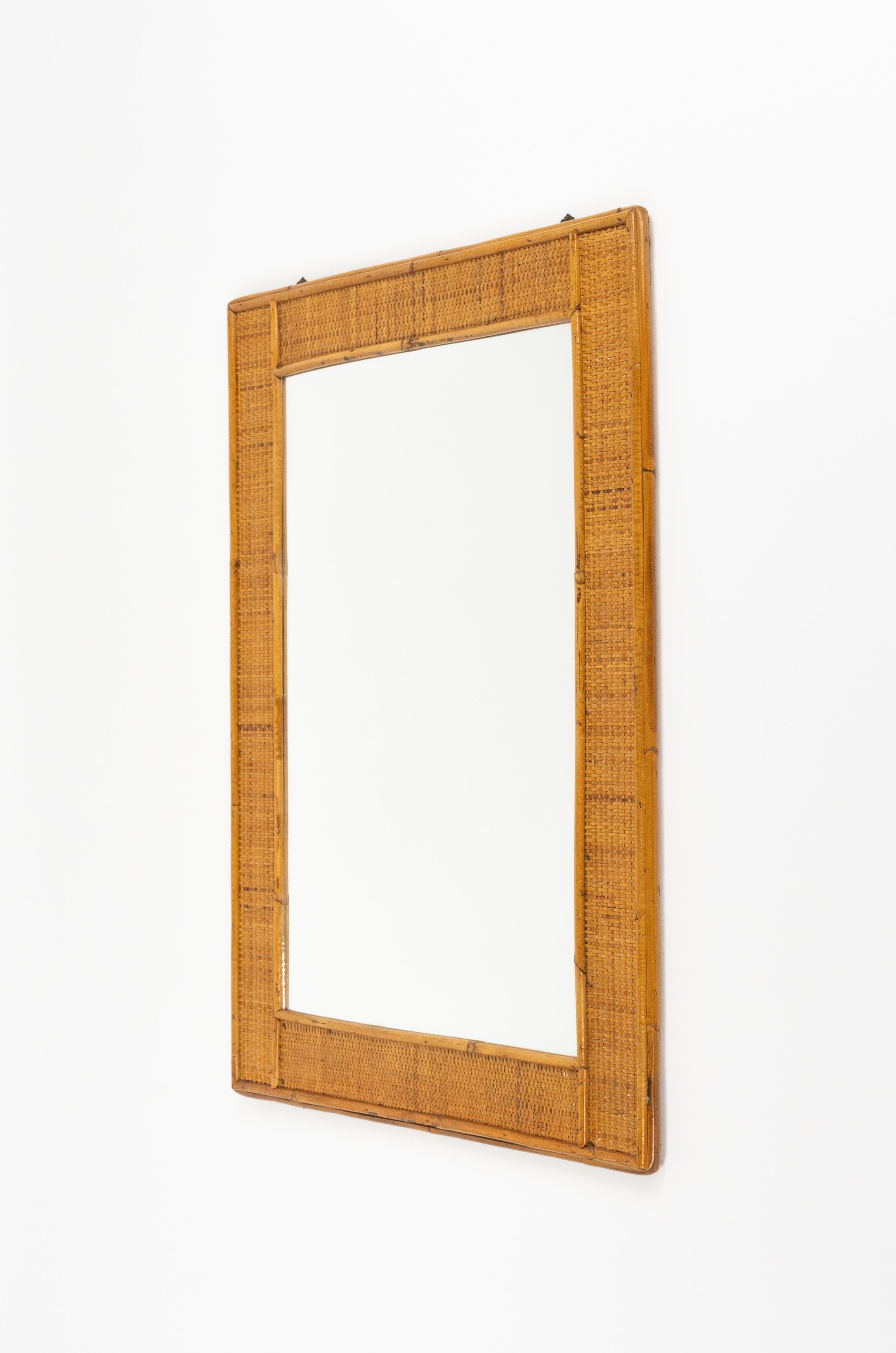 Midcentury Rectangular Wall Mirror in Rattan and Wicker, Italy 1970s For Sale 2