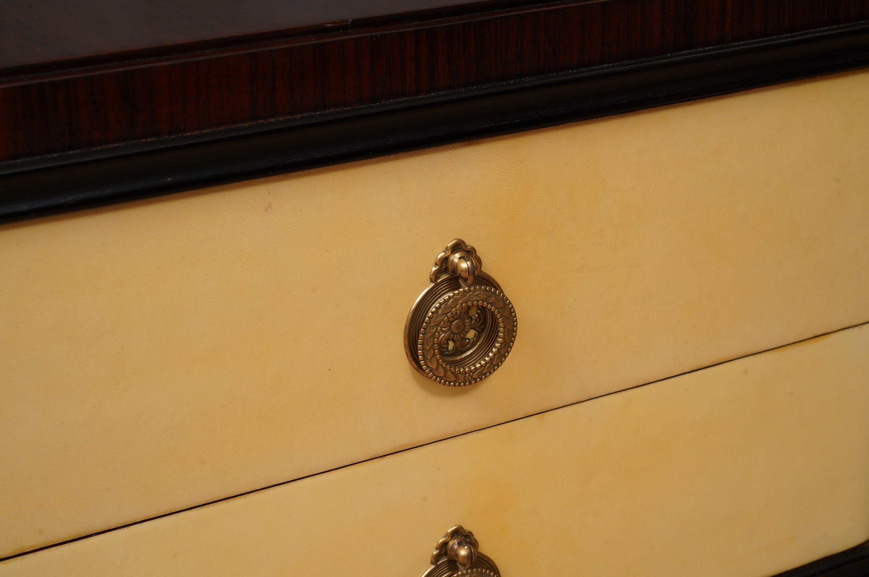 MidCentury Rectangular Walnut and Goatskin Italian Style Chests of Drawer, 1950 For Sale 1