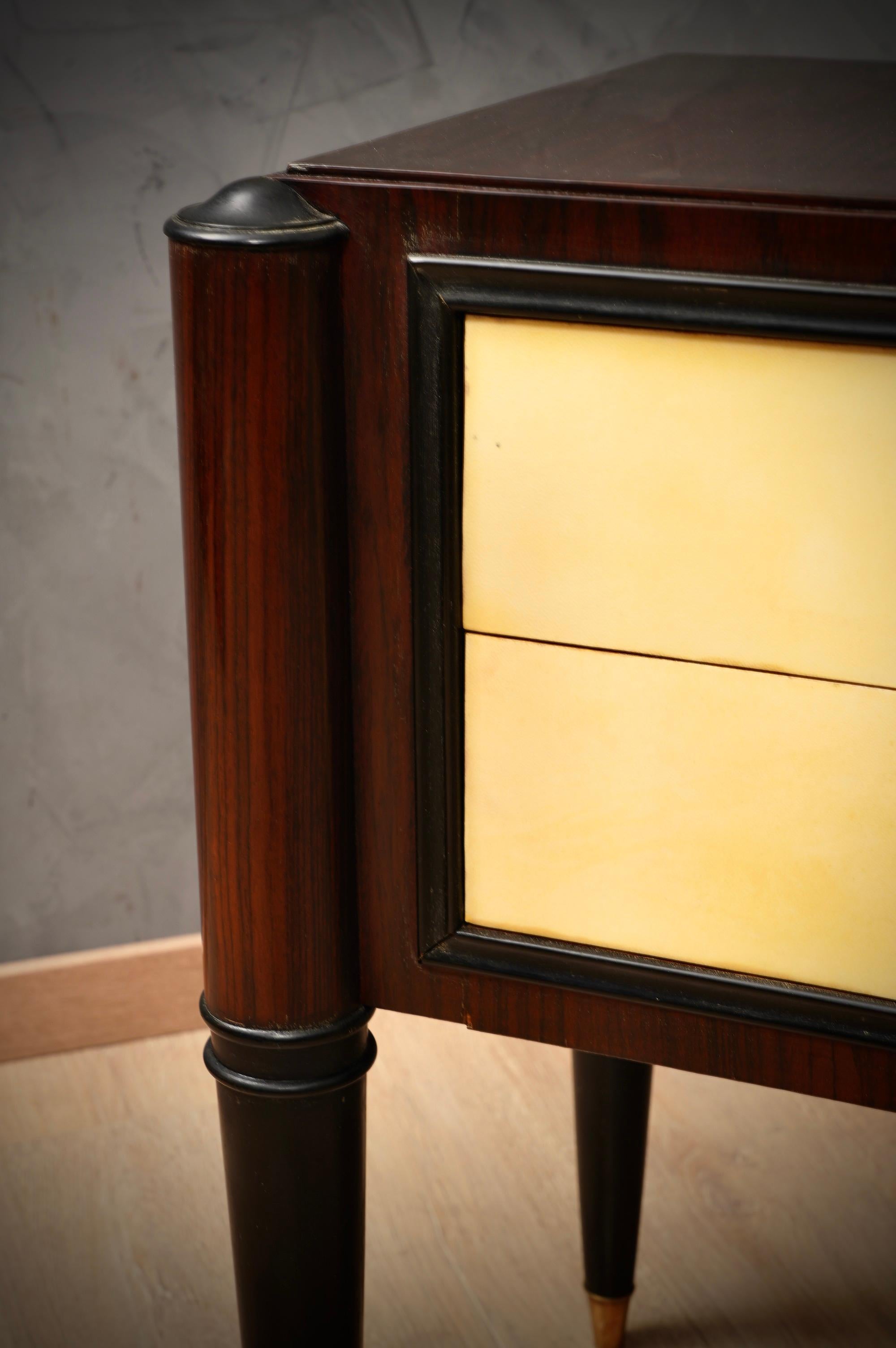 MidCentury Rectangular Walnut and Goatskin Italian Style Chests of Drawer, 1950 For Sale 4