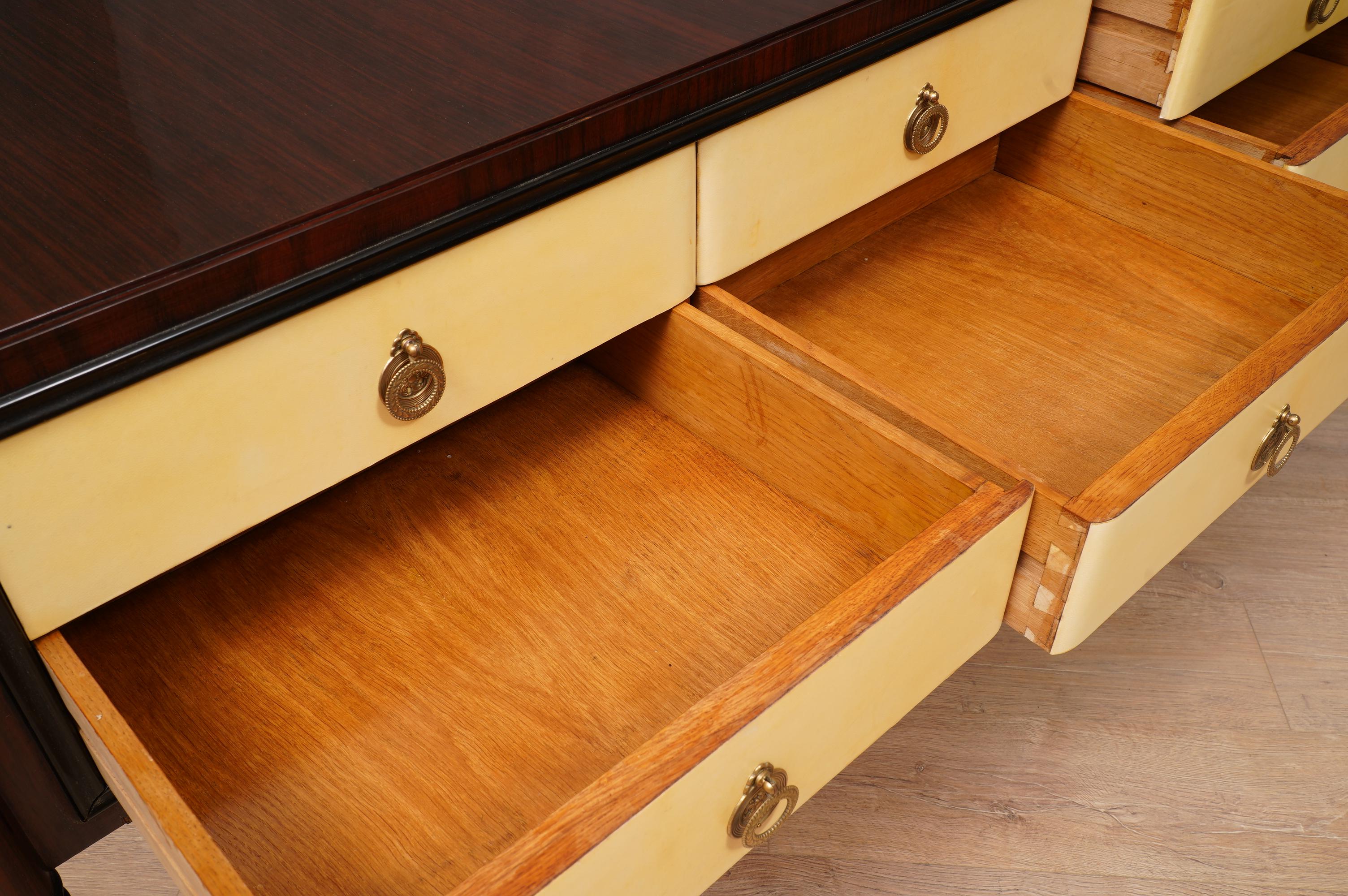 MidCentury Rectangular Walnut and Goatskin Italian Style Chests of Drawer, 1950 For Sale 3